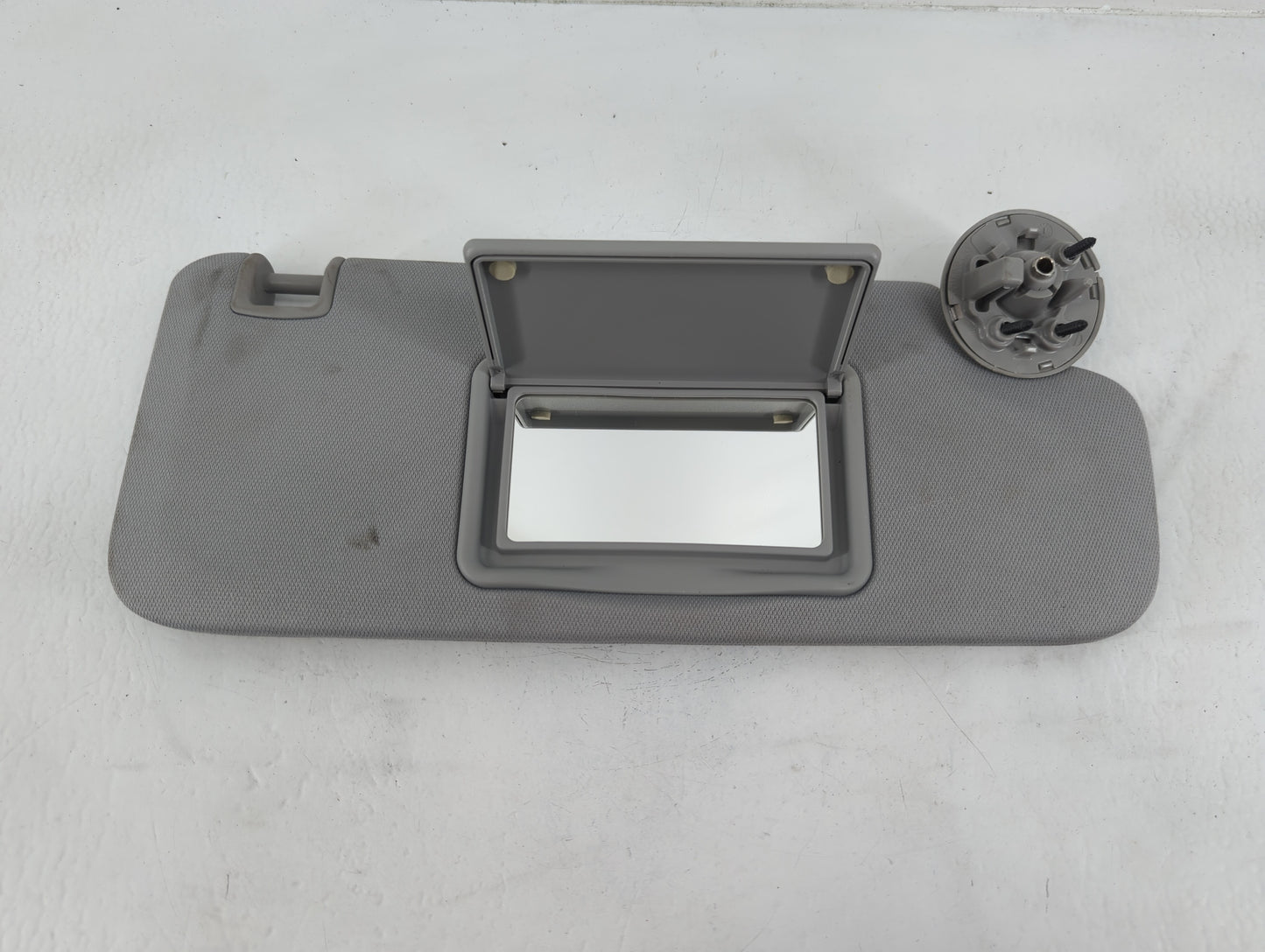 2016-2021 Chevrolet Malibu Sun Visor Shade Replacement Passenger Right Mirror Fits Fits 2016 2017 2018 2019 2020 2021 OEM Us