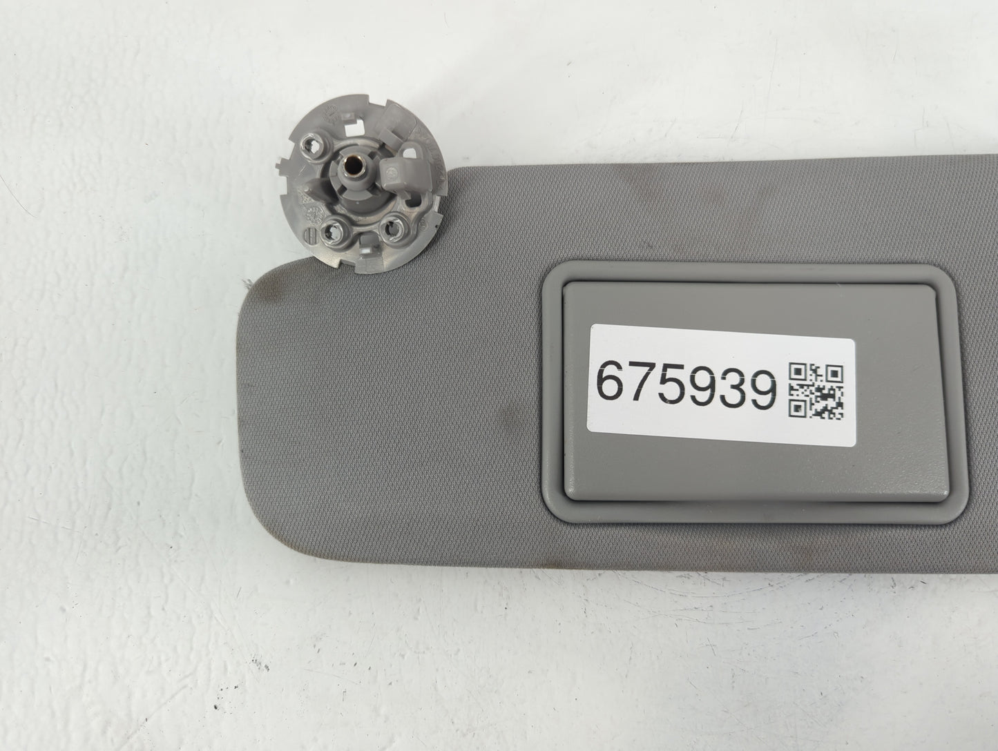 2016-2021 Chevrolet Malibu Sun Visor Shade Replacement Driver Left Mirror Fits Fits 2016 2017 2018 2019 2020 2021 OEM Used A