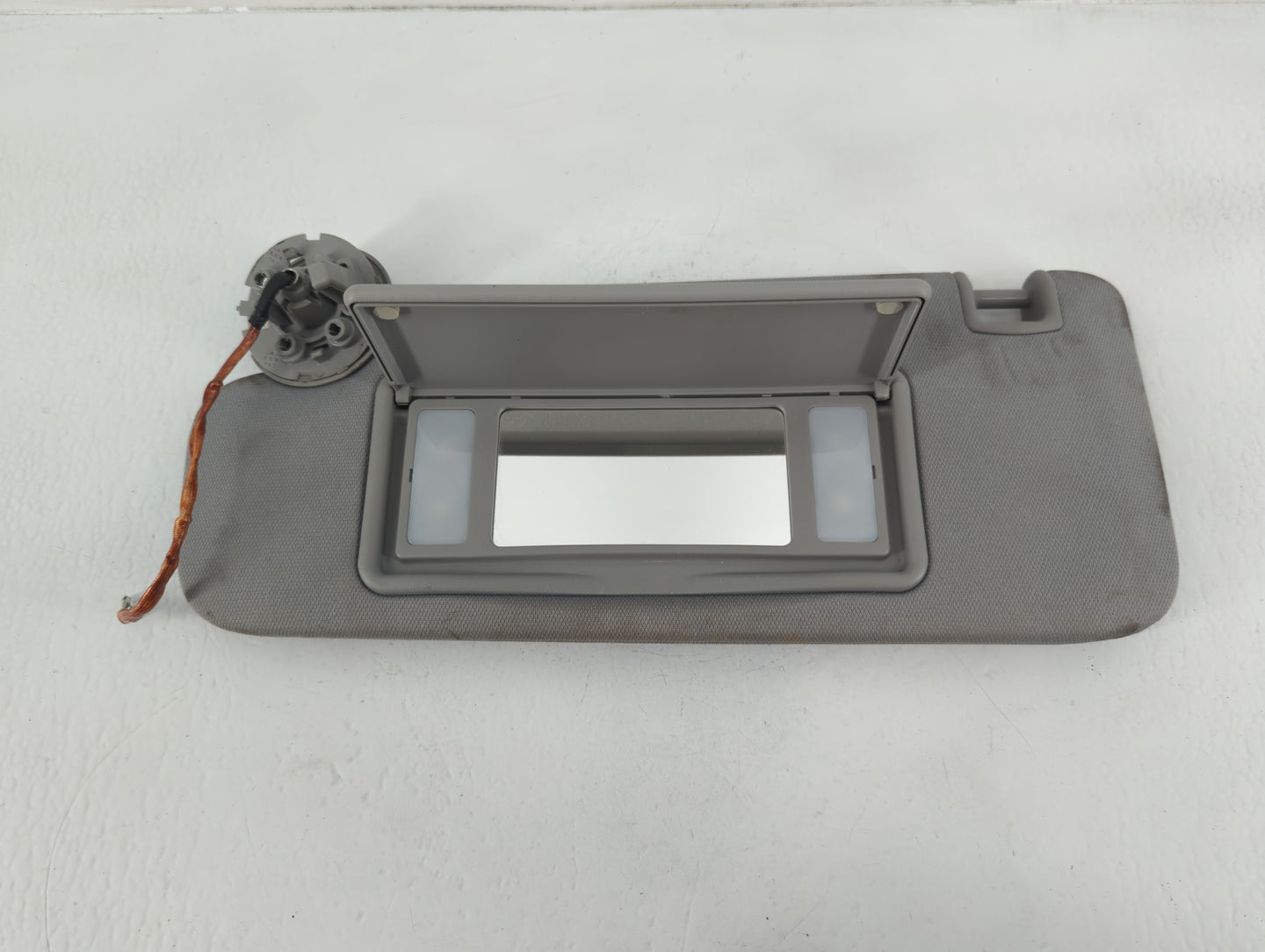 2016-2021 Chevrolet Malibu Sun Visor Shade Replacement Driver Left Mirror Fits Fits 2016 2017 2018 2019 2020 2021 OEM Used A