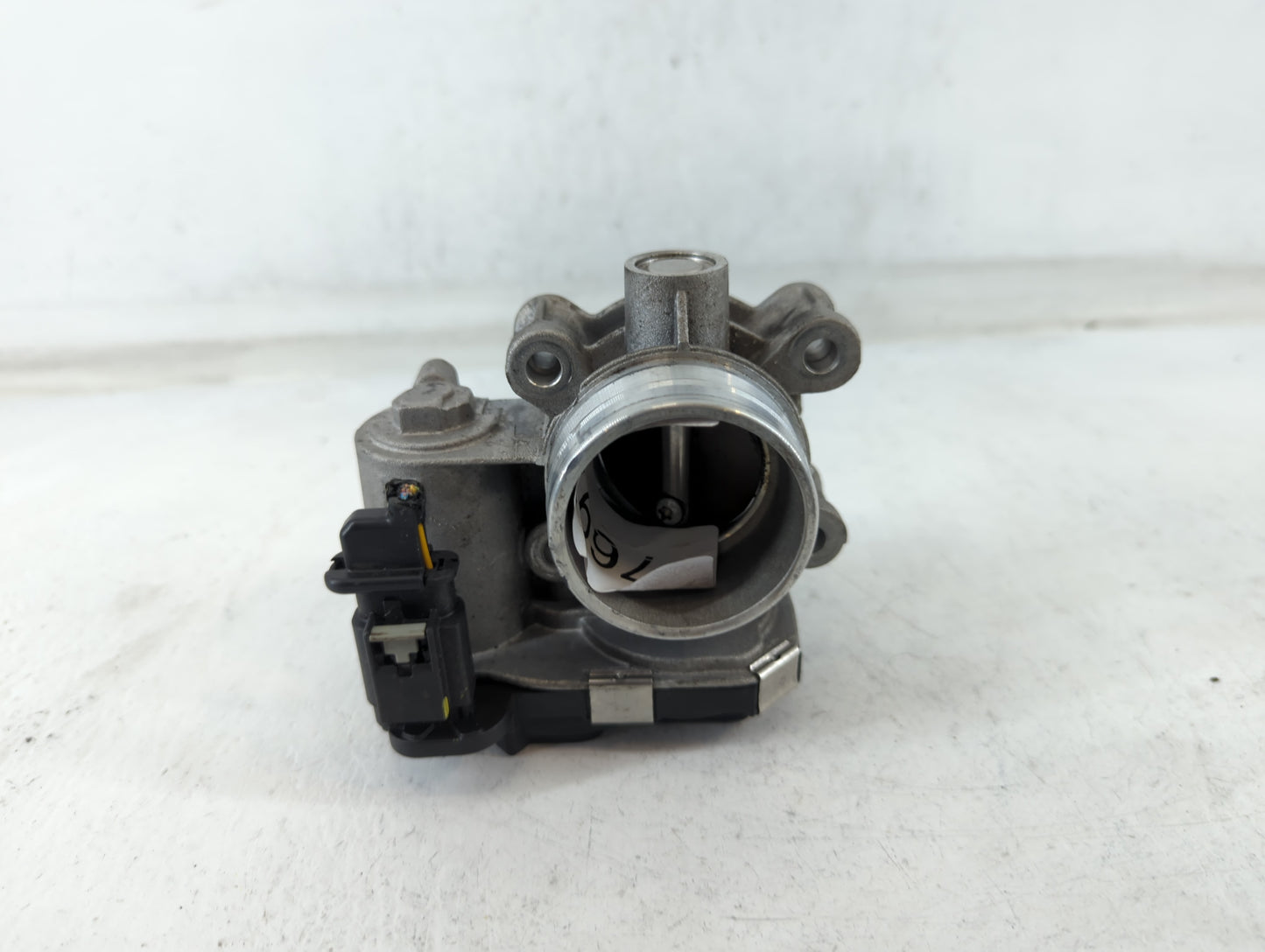 2016-2021 Chevrolet Malibu Throttle Body P/N:12671379AA Fits Fits 2016 2017 2018 2019 2020 2021 2022 OEM Used Auto Parts - O