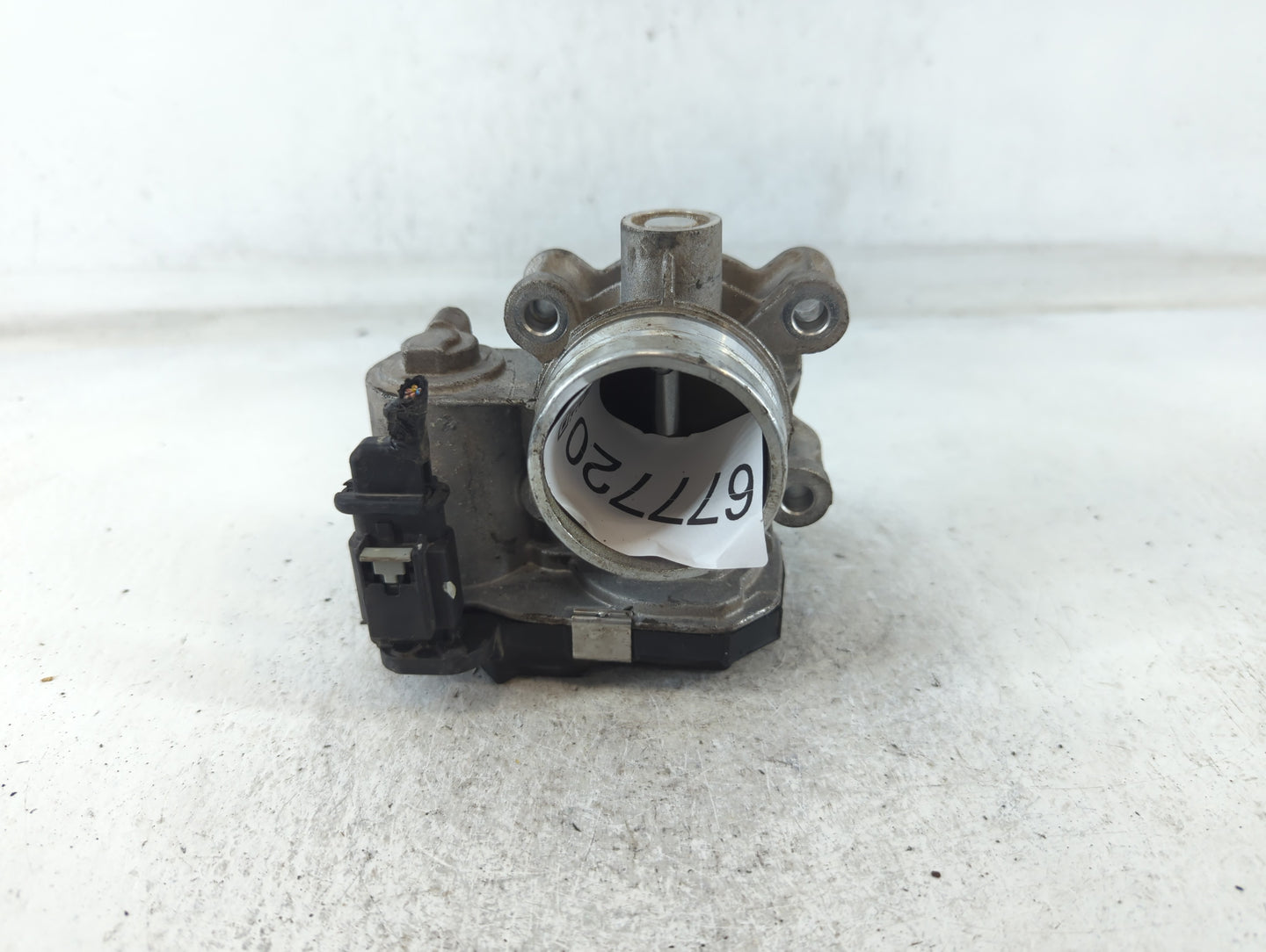 2016-2021 Chevrolet Malibu Throttle Body P/N:12671379AA Fits Fits 2016 2017 2018 2019 2020 2021 2022 OEM Used Auto Parts - O