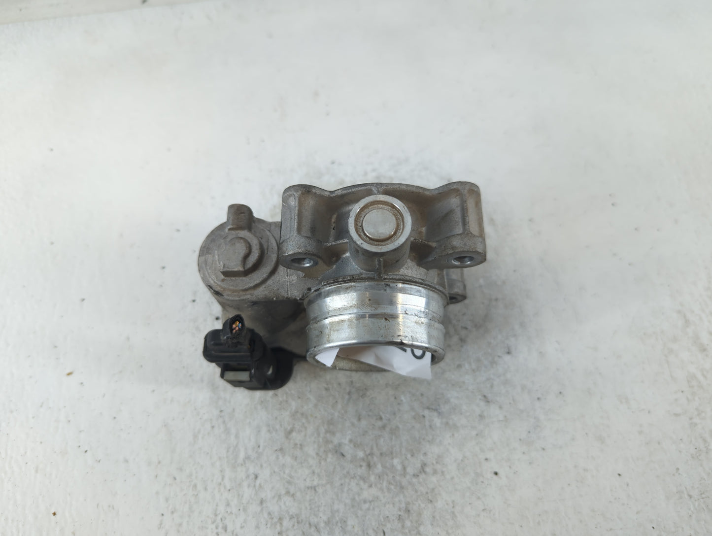 2016-2021 Chevrolet Malibu Throttle Body P/N:12671379AA Fits Fits 2016 2017 2018 2019 2020 2021 2022 OEM Used Auto Parts - O