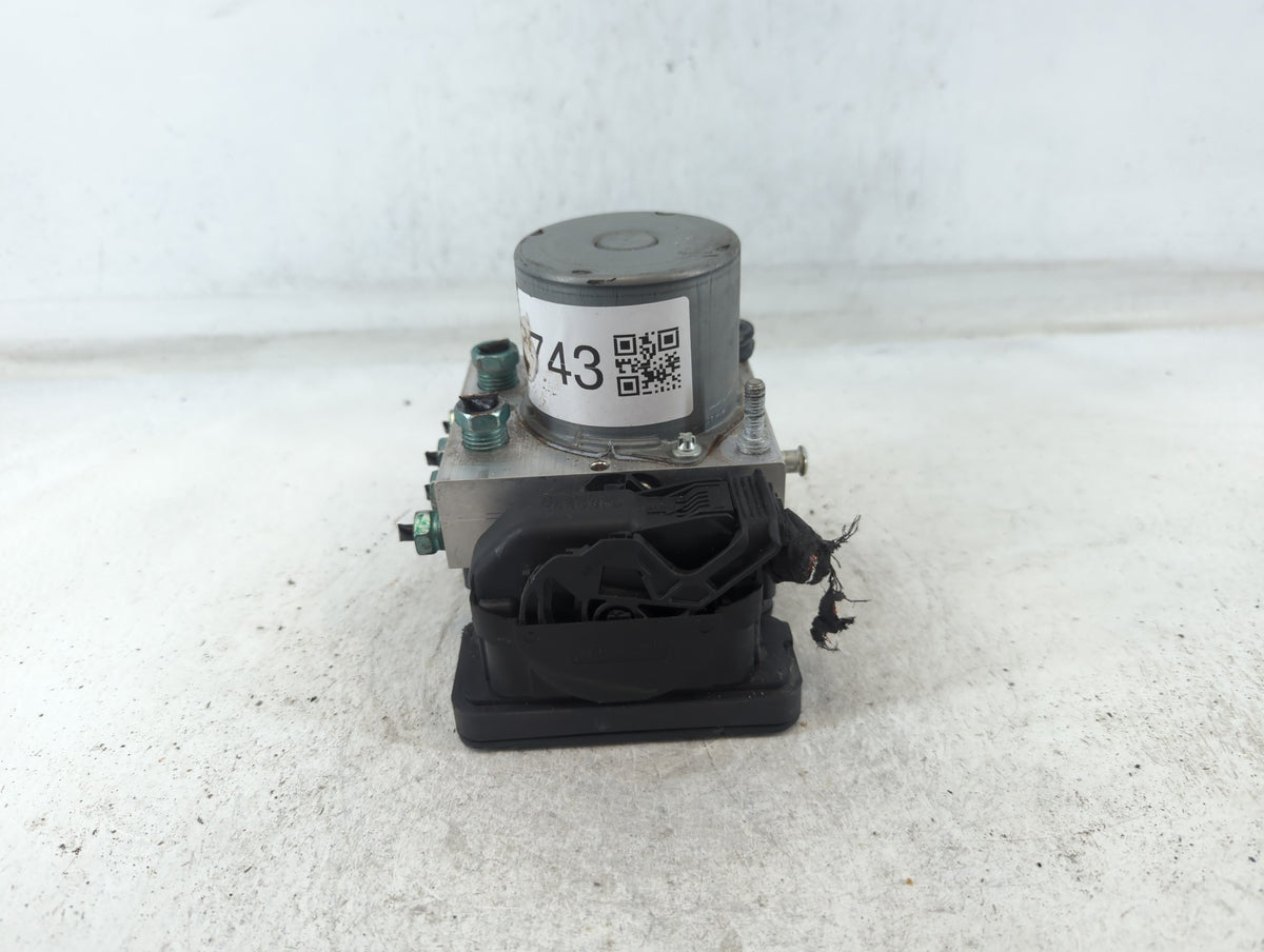 2019-2021 Chevrolet Malibu Anti-Lock Brake ABS Pump Module Actuator OEM P/N:84501623 Fits Fits 2019 2020 2021 OEM Used Auto 