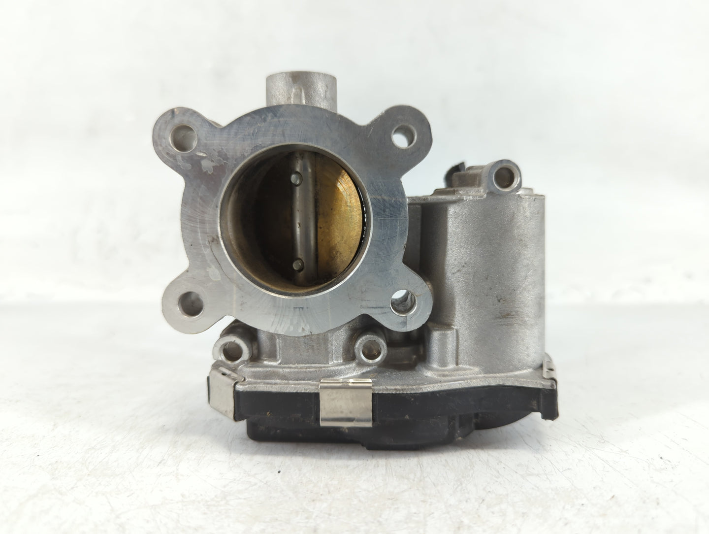 2016-2021 Chevrolet Malibu Throttle Body P/N:12671379AA Fits Fits 2016 2017 2018 2019 2020 2021 2022 OEM Used Auto Parts - O