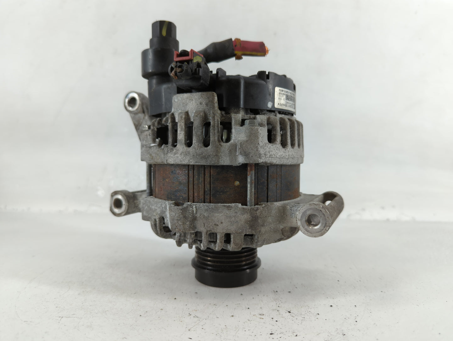 2019-2021 Chevrolet Malibu Alternator Replacement Generator Charging Assembly Engine OEM P/N:A005TV0184ZC 13534118 Fits OEM 