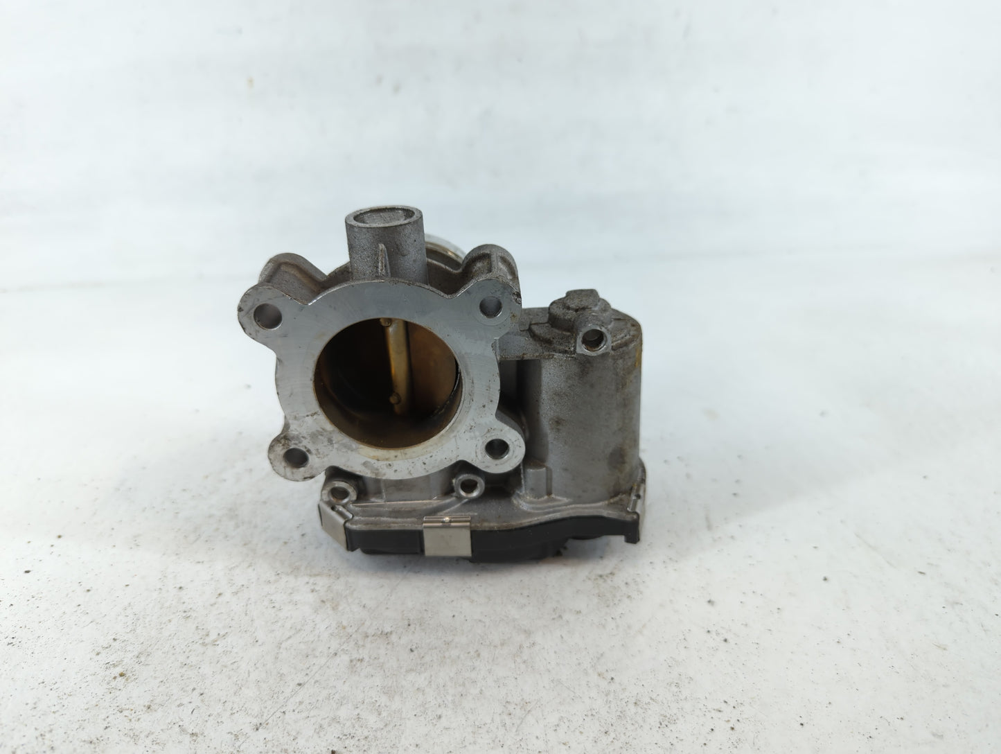 2016-2021 Chevrolet Malibu Throttle Body P/N:12671379AA Fits Fits 2016 2017 2018 2019 2020 2021 2022 OEM Used Auto Parts - O