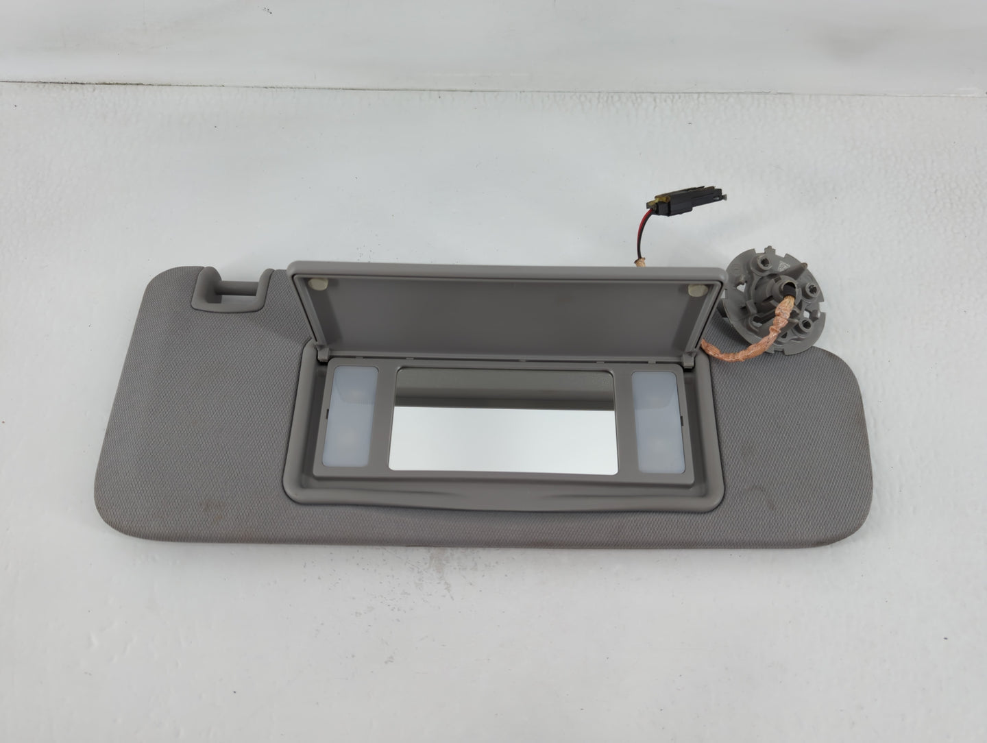 2016-2021 Chevrolet Malibu Sun Visor Shade Replacement Passenger Right Mirror Fits Fits 2016 2017 2018 2019 2020 2021 OEM Us