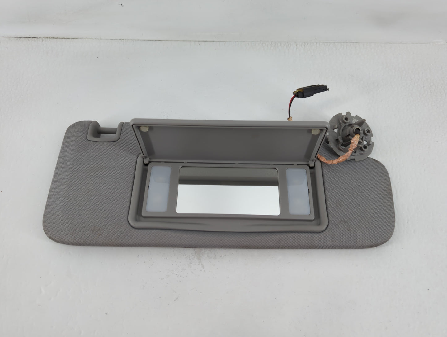 2016-2021 Chevrolet Malibu Sun Visor Shade Replacement Passenger Right Mirror Fits Fits 2016 2017 2018 2019 2020 2021 OEM Us