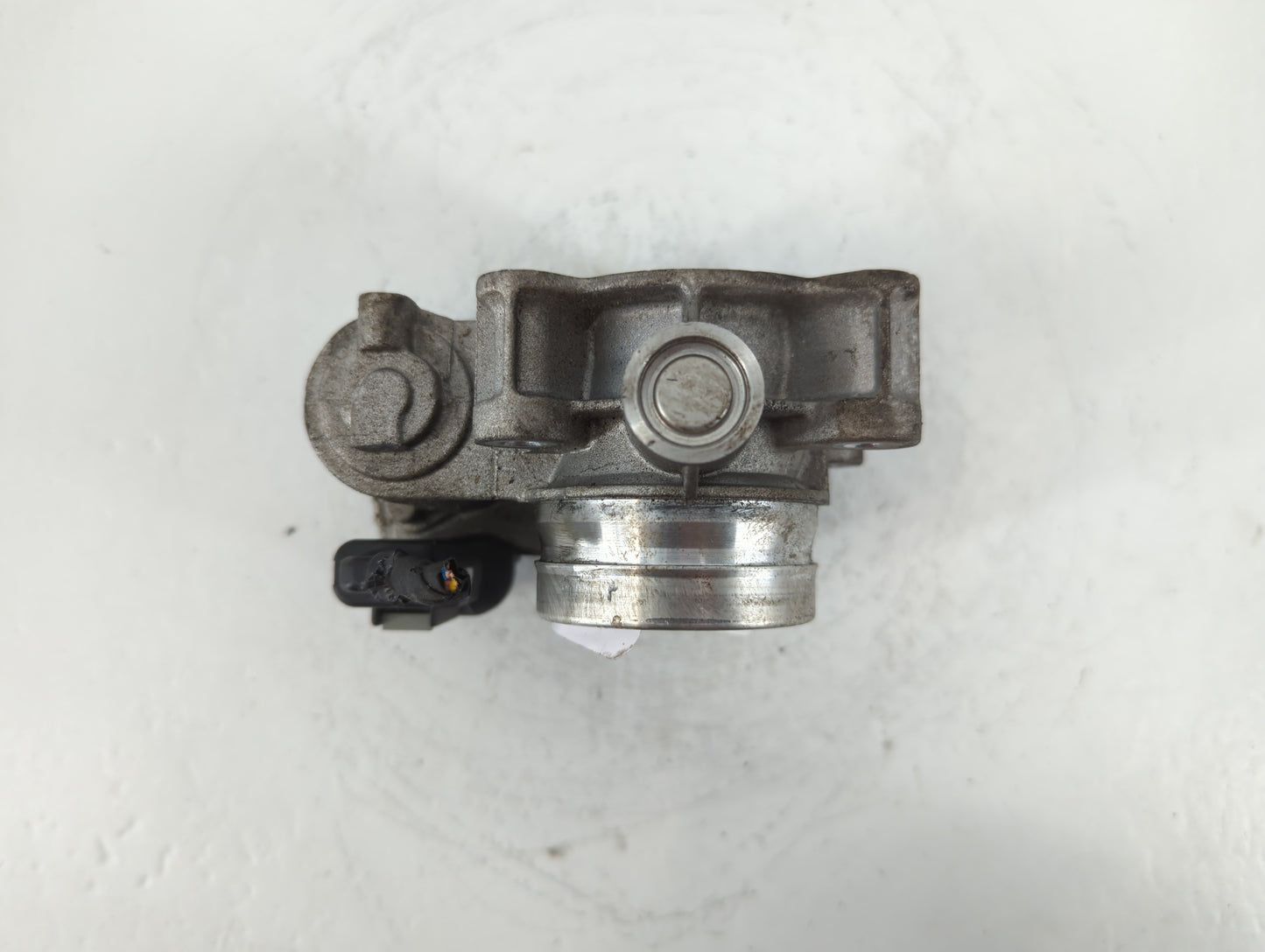 2016-2021 Chevrolet Malibu Throttle Body P/N:12671370AA Fits Fits 2016 2017 2018 2019 2020 2021 2022 OEM Used Auto Parts - O