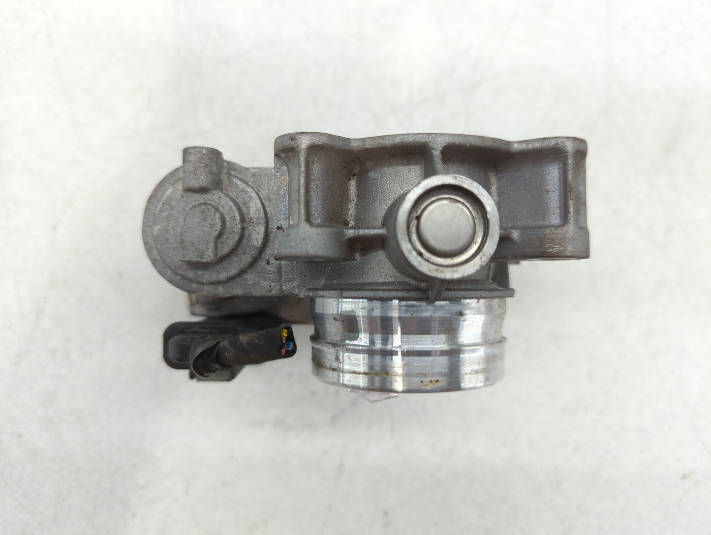 2016-2021 Chevrolet Malibu Throttle Body P/N:12671379AA Fits Fits 2016 2017 2018 2019 2020 2021 2022 OEM Used Auto Parts - O