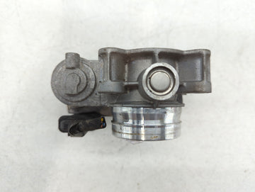 2016-2021 Chevrolet Malibu Throttle Body P/N:12671379AA Fits Fits 2016 2017 2018 2019 2020 2021 2022 OEM Used Auto Parts