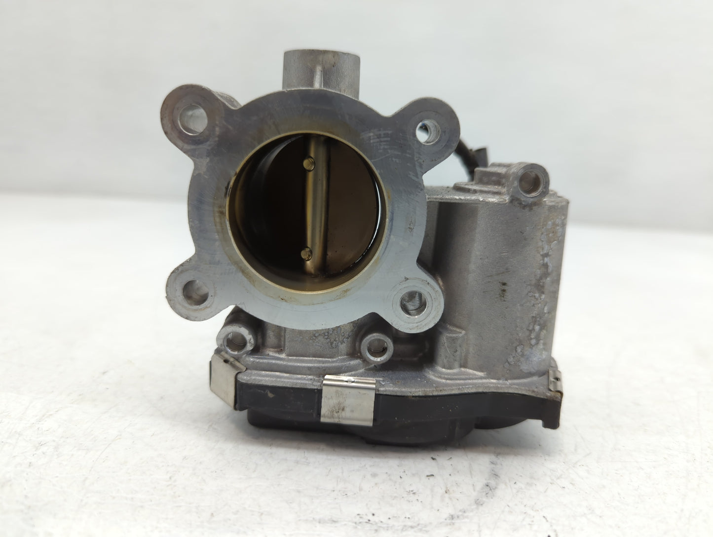 2016-2021 Chevrolet Malibu Throttle Body P/N:12671379AA Fits Fits 2016 2017 2018 2019 2020 2021 2022 OEM Used Auto Parts - O