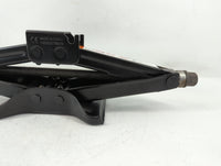 2020 Chevrolet Malibu Spare Scissor Car Jack - Oemusedautoparts1.com