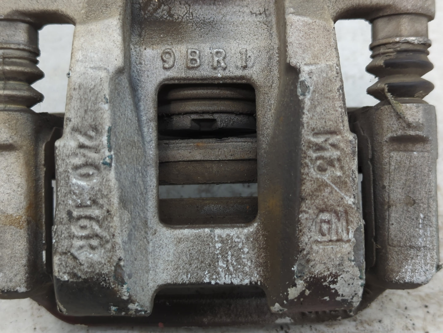 2016-2021 Chevrolet Malibu Rear Passenger Right Brake Caliper - Oemusedautoparts1.com