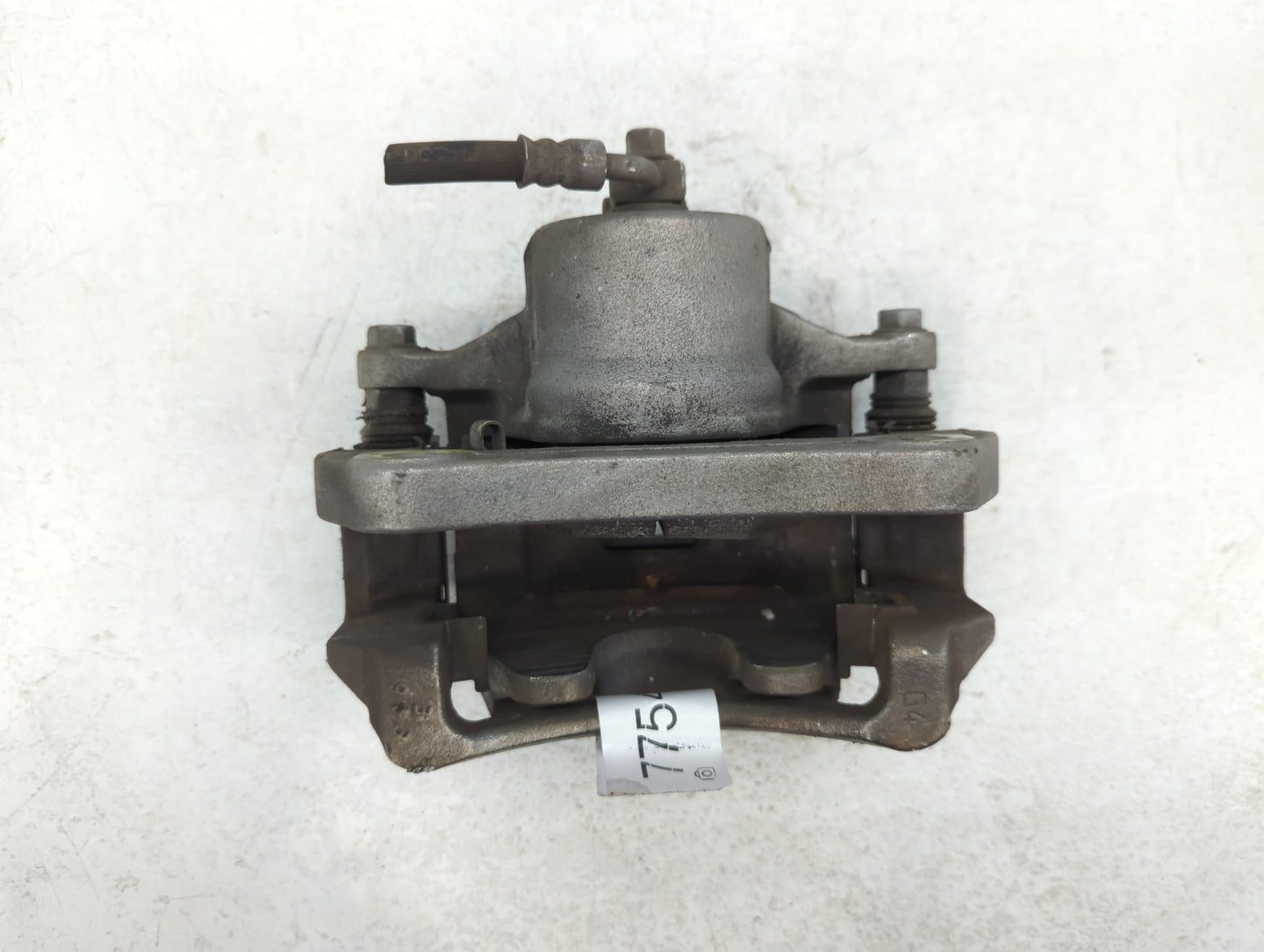 2020 Chevrolet Malibu Front Driver Left Brake Caliper - Oemusedautoparts1.com