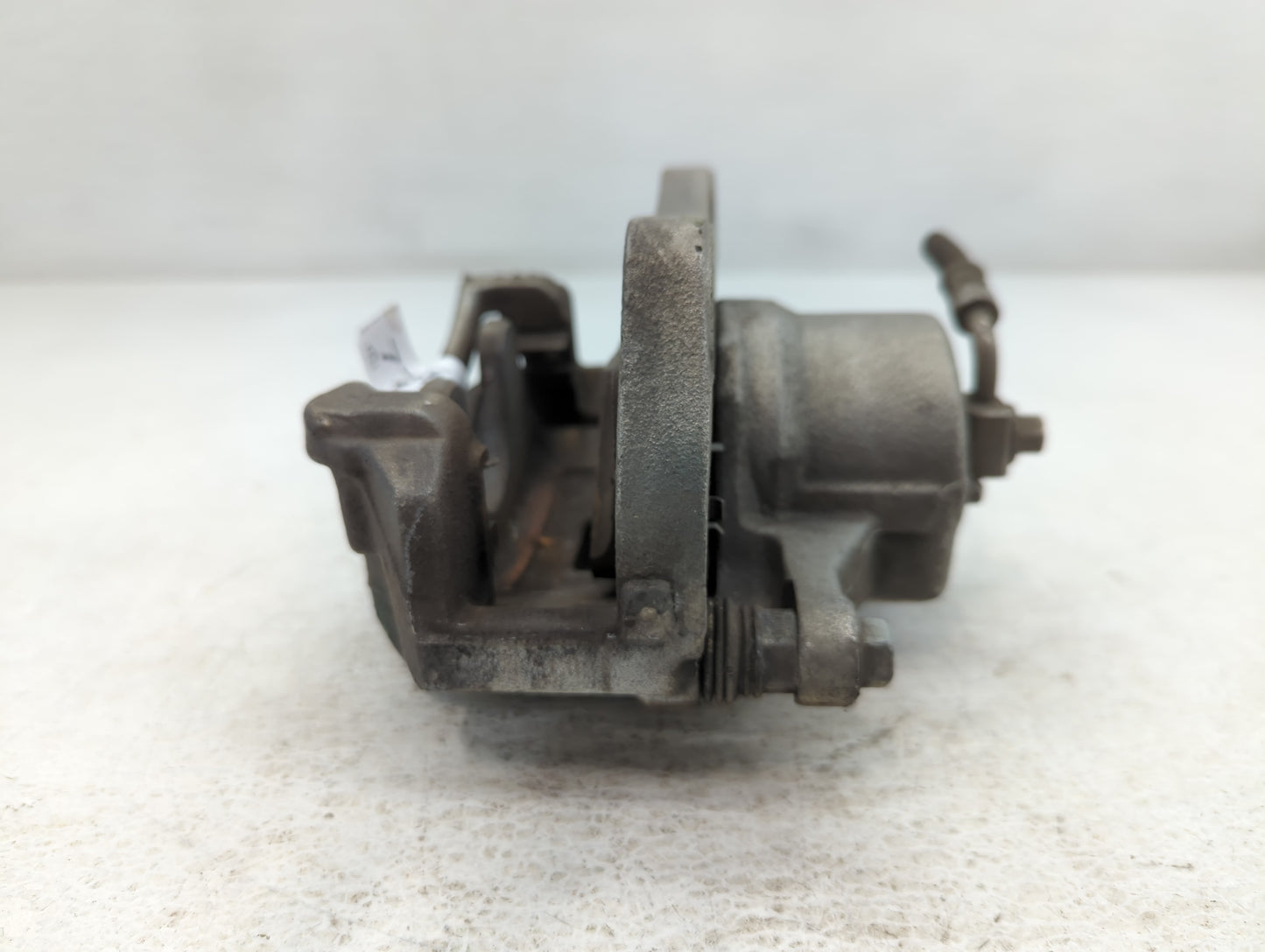 2020 Chevrolet Malibu Front Driver Left Brake Caliper - Oemusedautoparts1.com