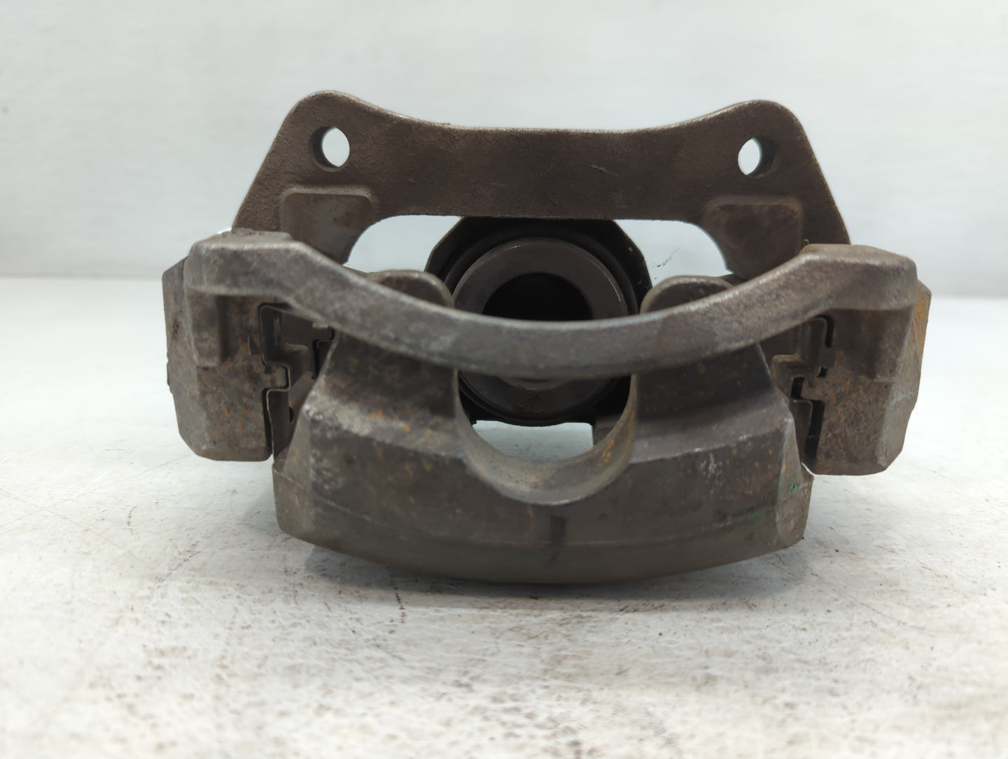 2020 Chevrolet Malibu Front Driver Left Brake Caliper - Oemusedautoparts1.com