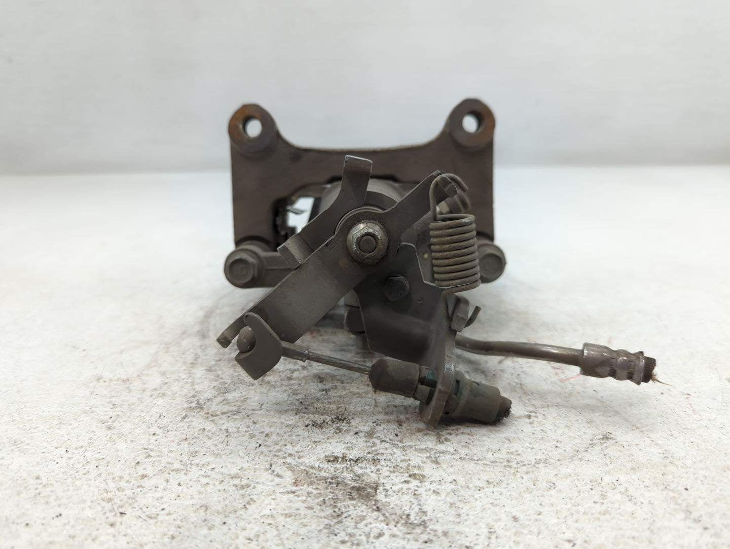 2016-2021 Chevrolet Malibu Front Driver Left Brake Caliper - Oemusedautoparts1.com