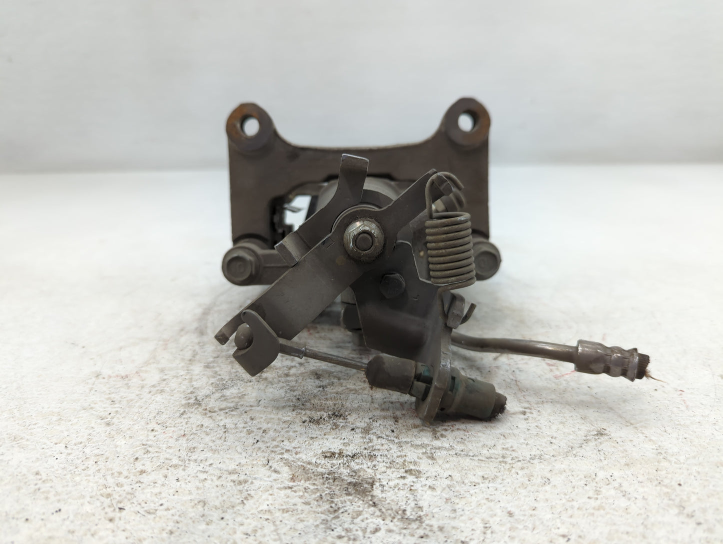 2016-2021 Chevrolet Malibu Front Driver Left Brake Caliper - Oemusedautoparts1.com
