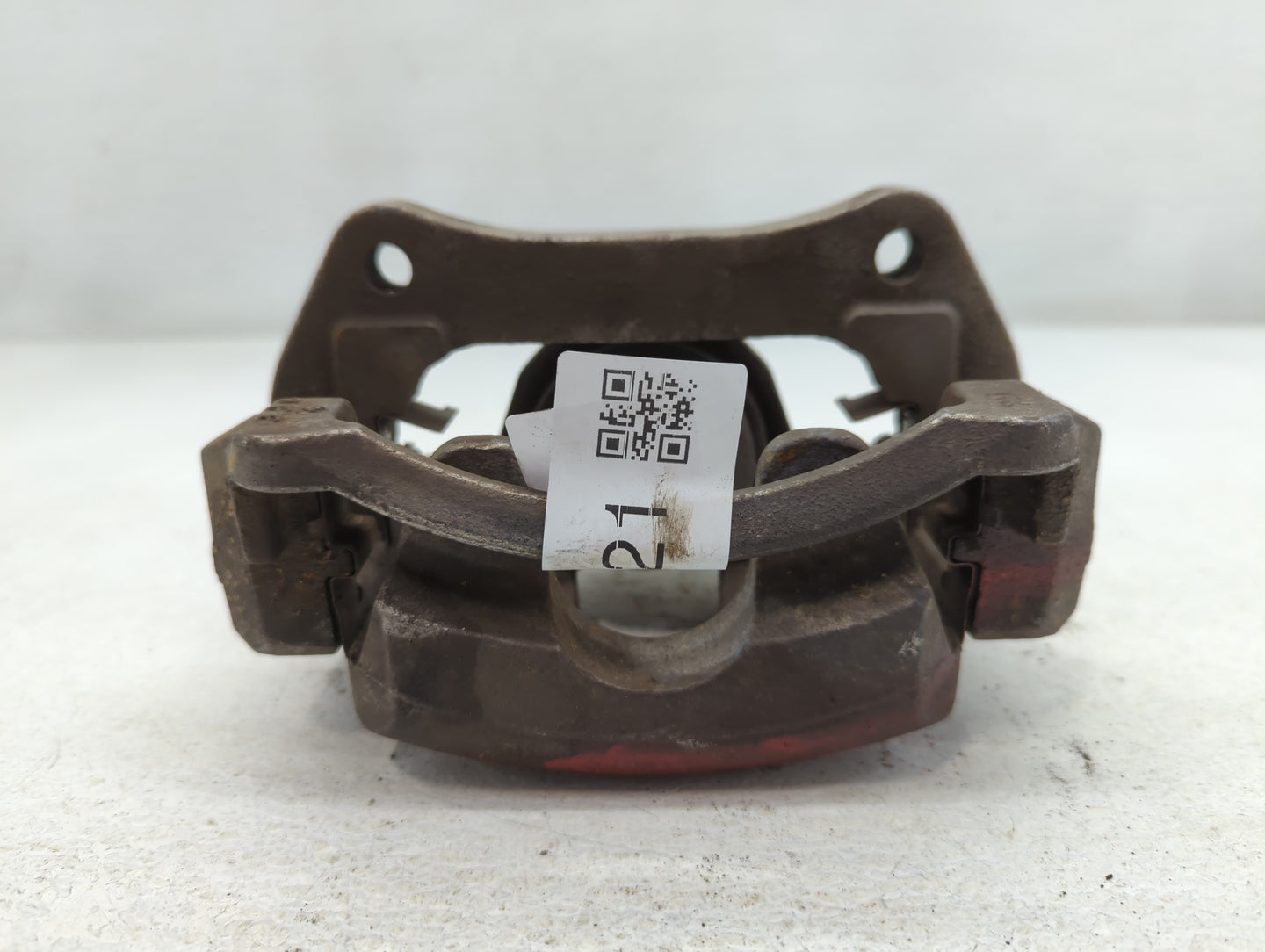 2020 Chevrolet Malibu Front Passenger Right Brake Caliper - Oemusedautoparts1.com