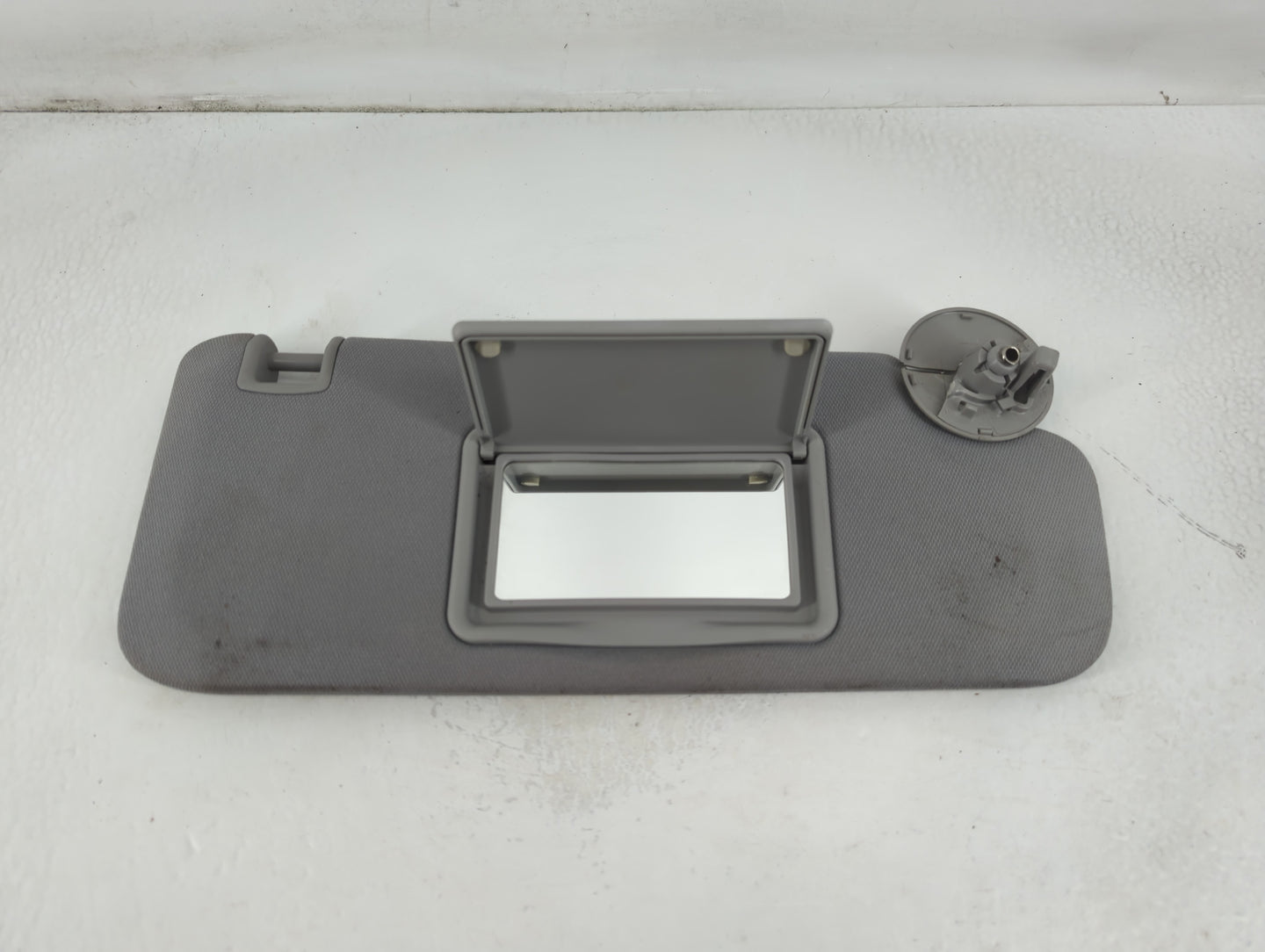 2016-2021 Chevrolet Malibu Sun Visor Shade Replacement Passenger Right Mirror Fits Fits 2016 2017 2018 2019 2020 2021 OEM Us