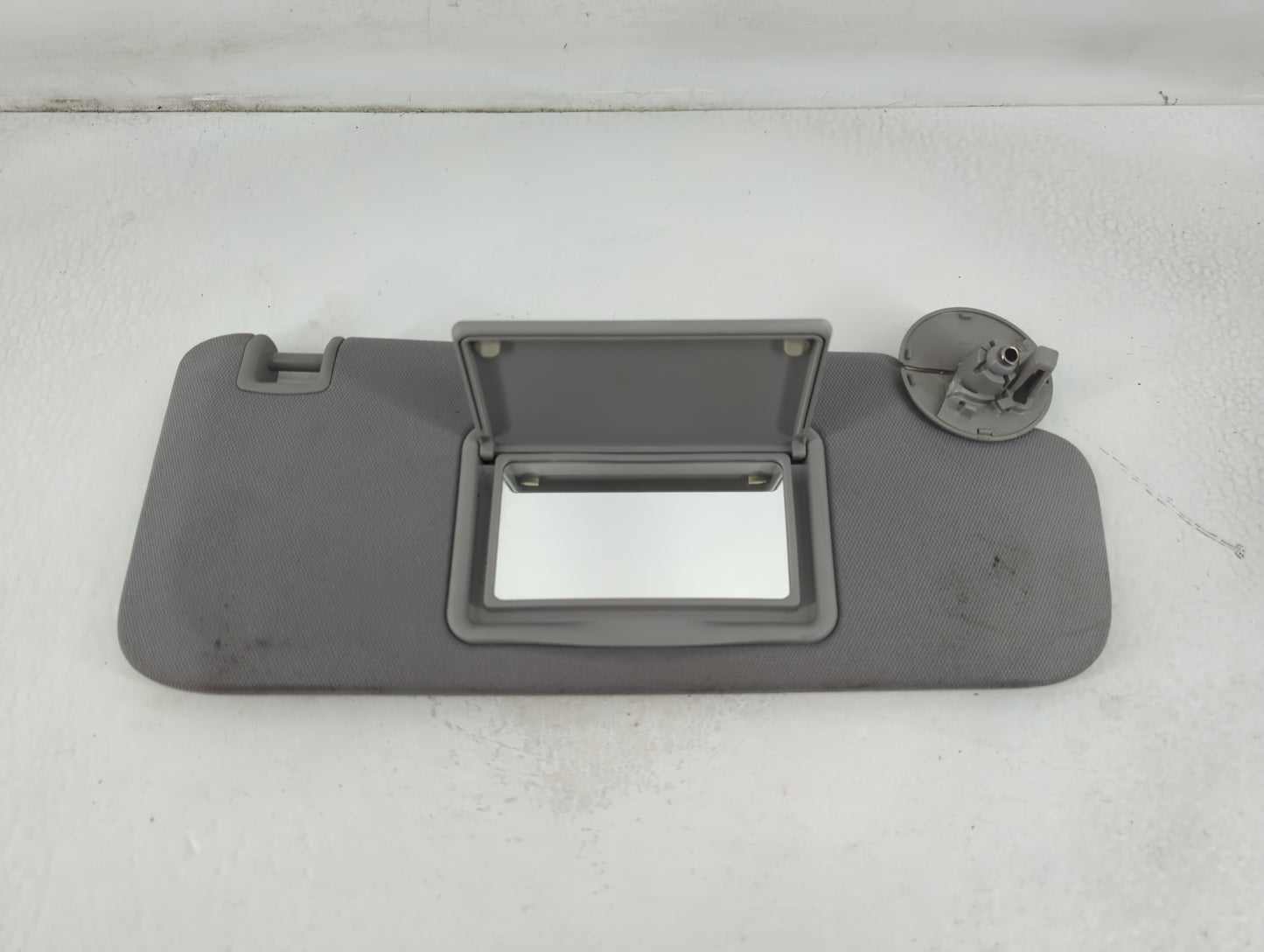 2016-2021 Chevrolet Malibu Sun Visor Shade Replacement Passenger Right Mirror Fits Fits 2016 2017 2018 2019 2020 2021 OEM Us