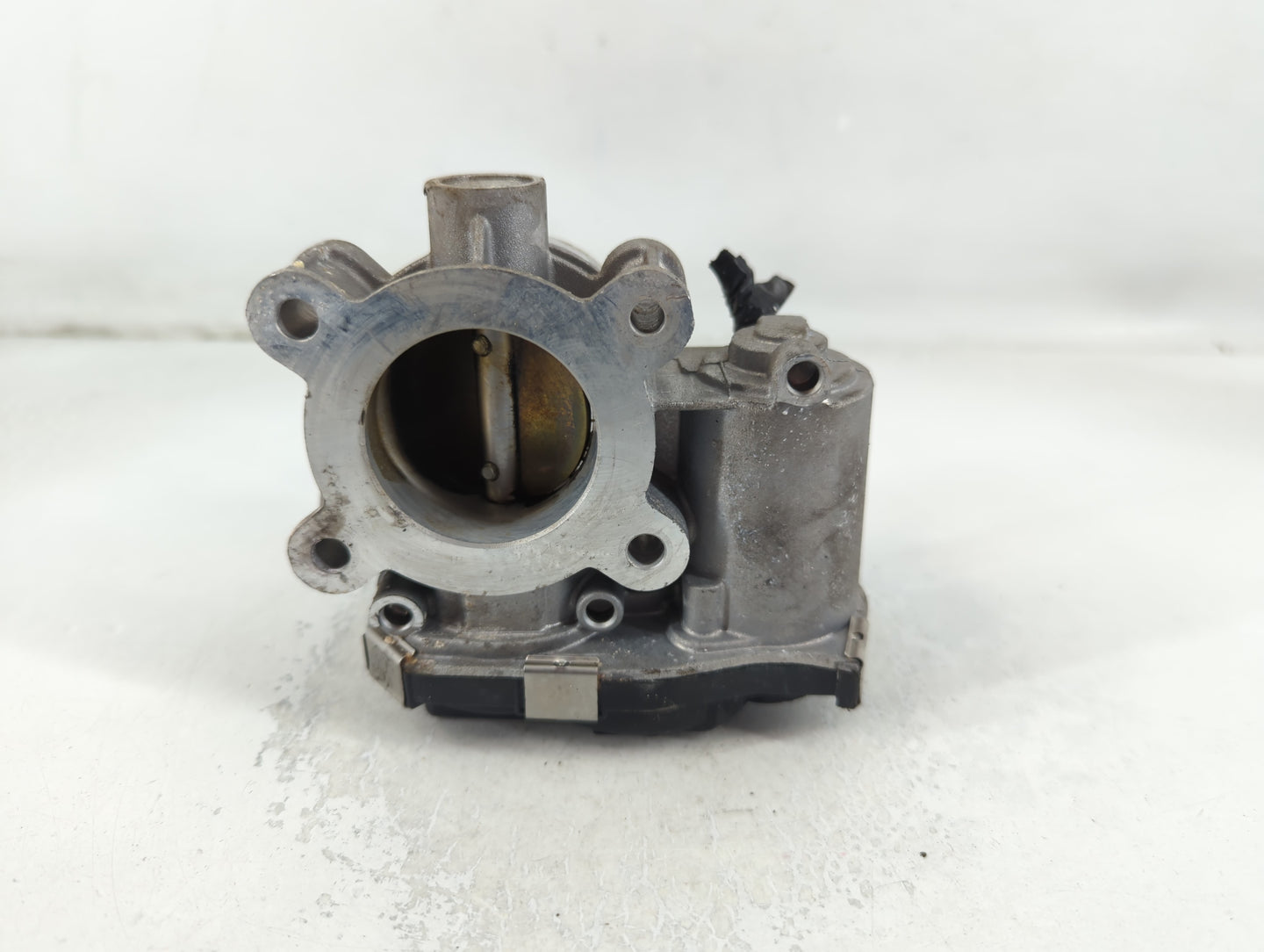 2016-2021 Chevrolet Malibu Throttle Body P/N:12671379AA Fits Fits 2016 2017 2018 2019 2020 2021 2022 OEM Used Auto Parts - O