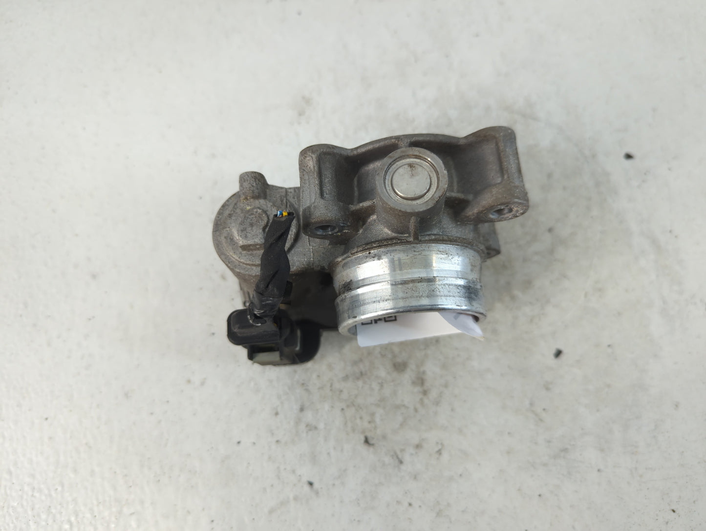 2016-2021 Chevrolet Malibu Throttle Body P/N:12671379AA Fits Fits 2016 2017 2018 2019 2020 2021 2022 OEM Used Auto Parts - O