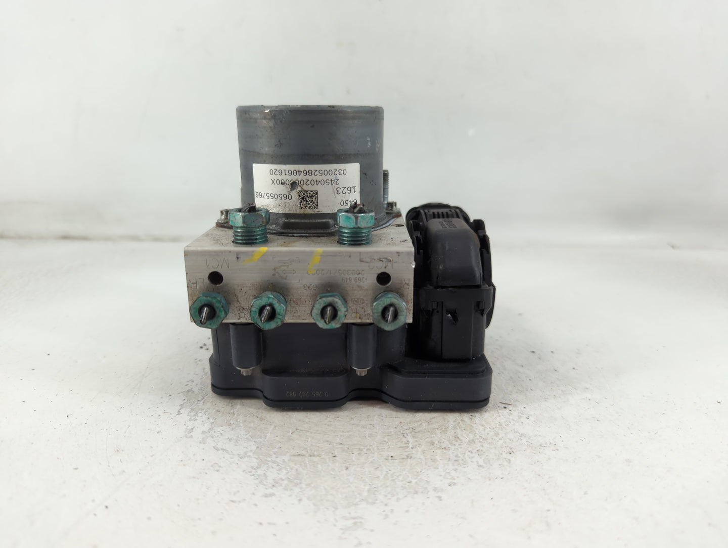 2019-2021 Chevrolet Malibu ABS Pump Control Module Replacement P/N:84501623 Fits Fits 2019 2020 2021 OEM Used Auto Parts - O