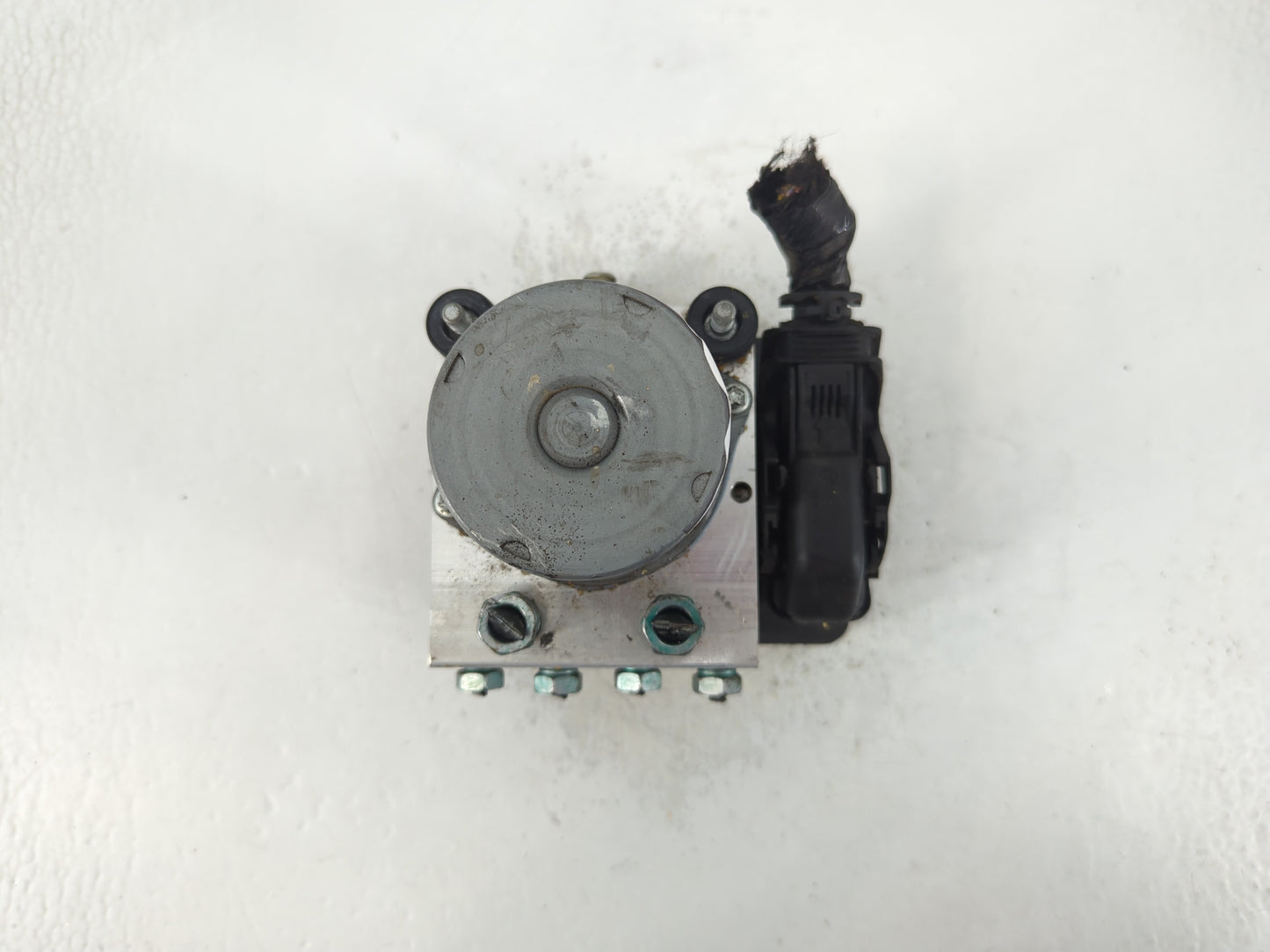 2019-2021 Chevrolet Malibu ABS Pump Control Module Replacement P/N:065055766 8450 1623 Fits Fits 2019 2020 2021 OEM Used Aut