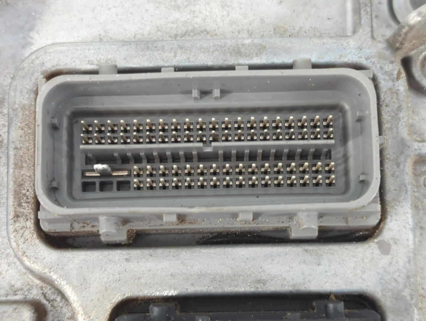 2020-2021 Chevrolet Malibu PCM Engine Control Computer ECU ECM PCU OEM P/N:039045703 12703745 Fits Fits 2020 2021 2022 OEM U