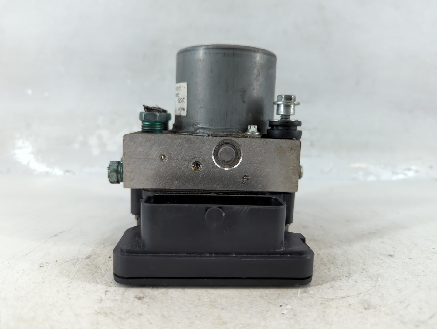 2019-2021 Chevrolet Malibu ABS Pump Control Module Replacement P/N:0650557 84501623 Fits Fits 2019 2020 2021 OEM Used Auto P