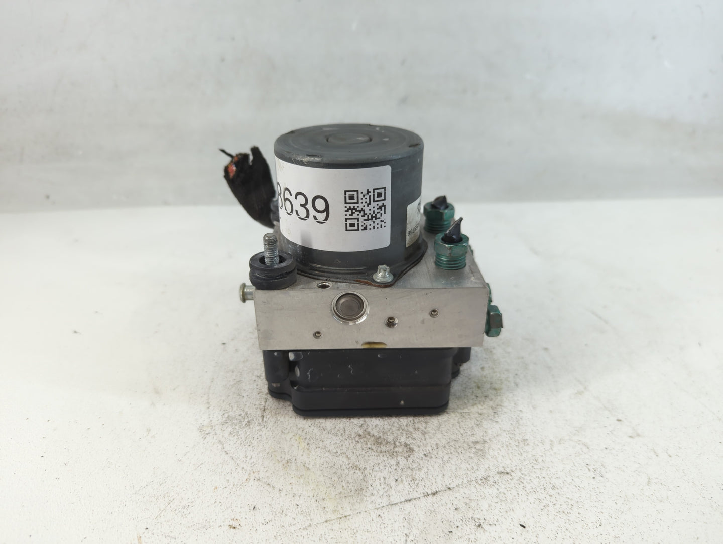 2019-2021 Chevrolet Malibu ABS Pump Control Module Replacement P/N:065055766 84501623 Fits Fits 2019 2020 2021 OEM Used Auto