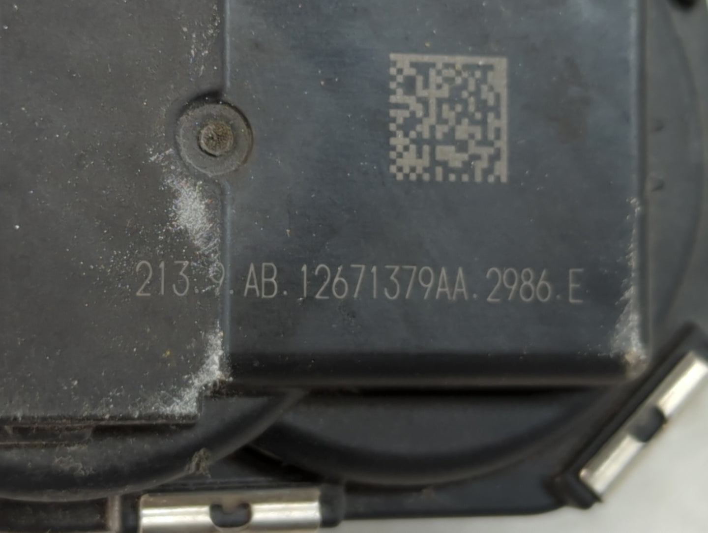 2016-2021 Chevrolet Malibu Throttle Body P/N:12671379AA Fits Fits 2016 2017 2018 2019 2020 2021 2022 OEM Used Auto Parts - O