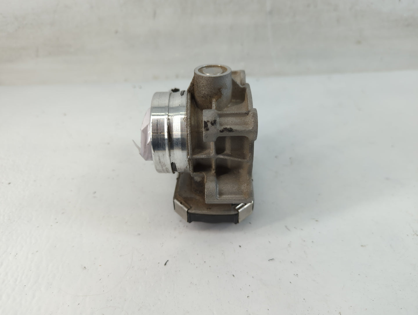 2016-2021 Chevrolet Malibu Throttle Body P/N:12671379AA Fits Fits 2016 2017 2018 2019 2020 2021 2022 OEM Used Auto Parts - O