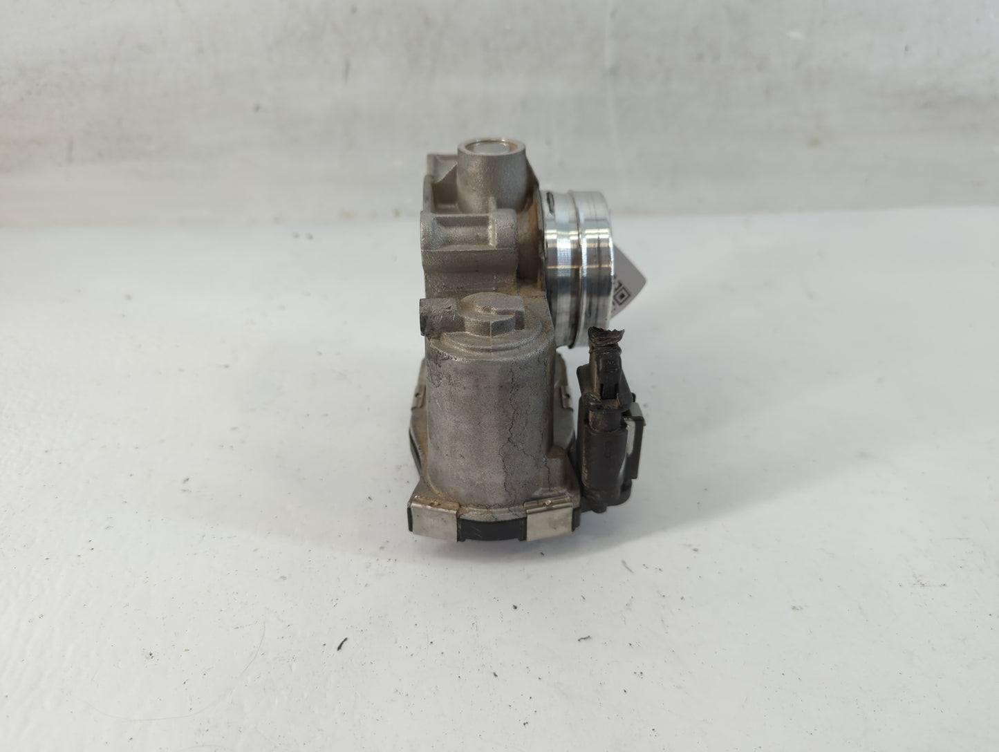 2016-2021 Chevrolet Malibu Throttle Body P/N:12671379AA Fits Fits 2016 2017 2018 2019 2020 2021 2022 OEM Used Auto Parts - O