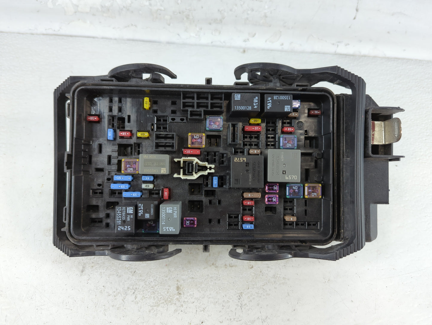 2019-2021 Chevrolet Malibu Fusebox Fuse Box Panel Relay Module P/N:84586305 Fits Fits 2019 2020 2021 OEM Used Auto Parts - O