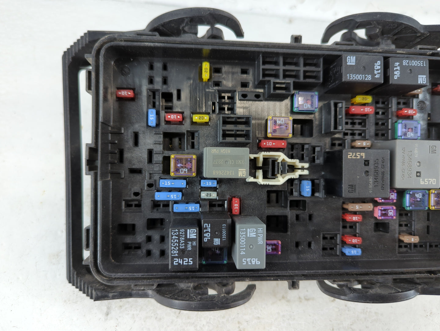 2019-2021 Chevrolet Malibu Fusebox Fuse Box Panel Relay Module P/N:84586305 Fits Fits 2019 2020 2021 OEM Used Auto Parts - O