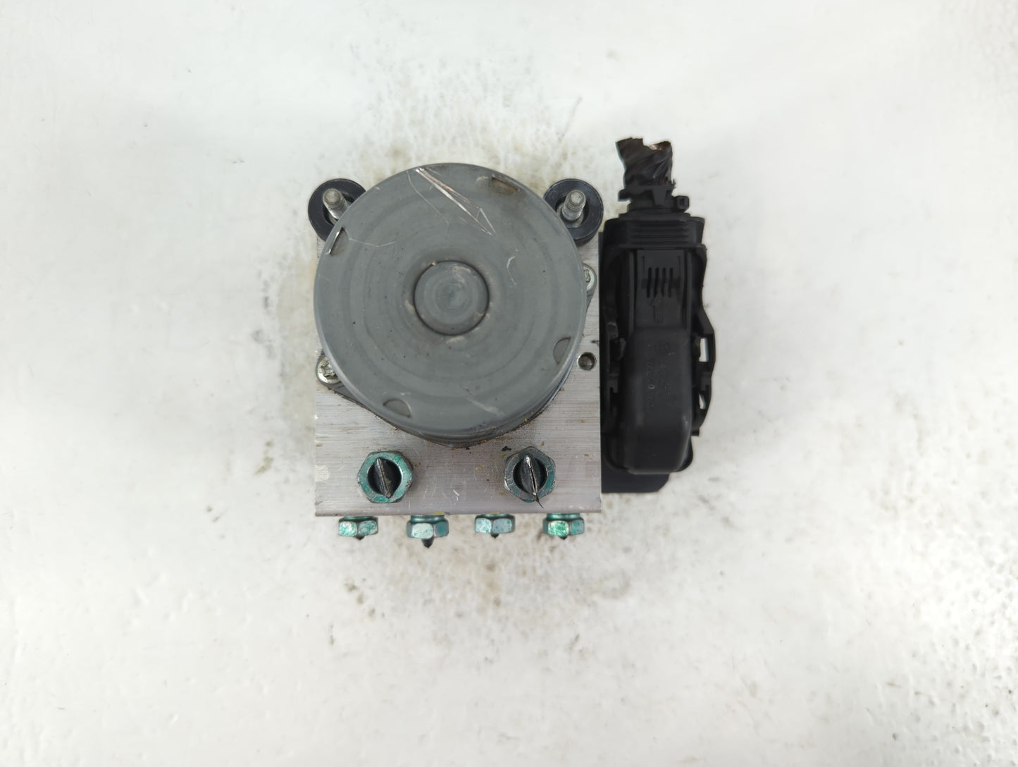 2019-2021 Chevrolet Malibu ABS Pump Control Module Replacement P/N:065055766 Fits Fits 2019 2020 2021 OEM Used Auto Parts - 