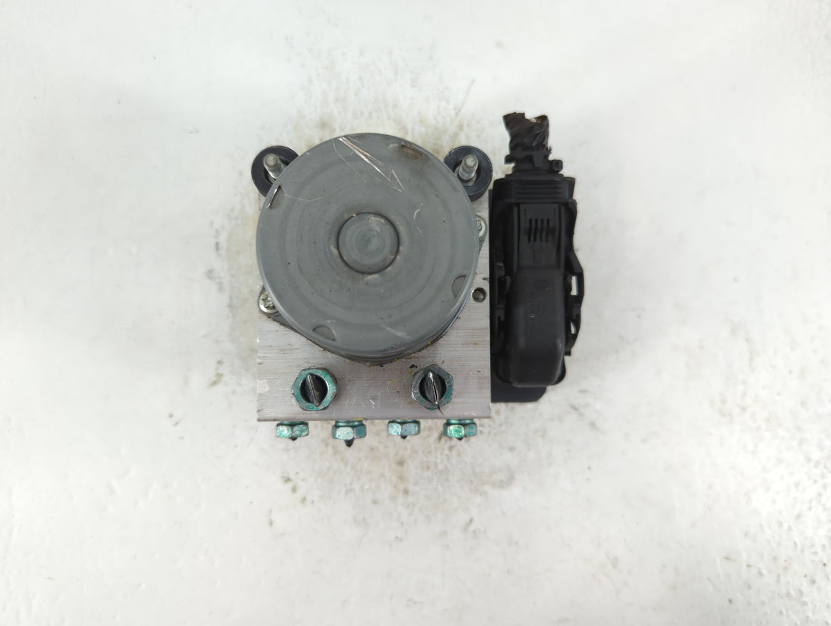 2019-2021 Chevrolet Malibu Anti-Lock Brake ABS Pump Module Actuator OEM P/N:065055766 Fits Fits 2019 2020 2021 OEM Used Auto