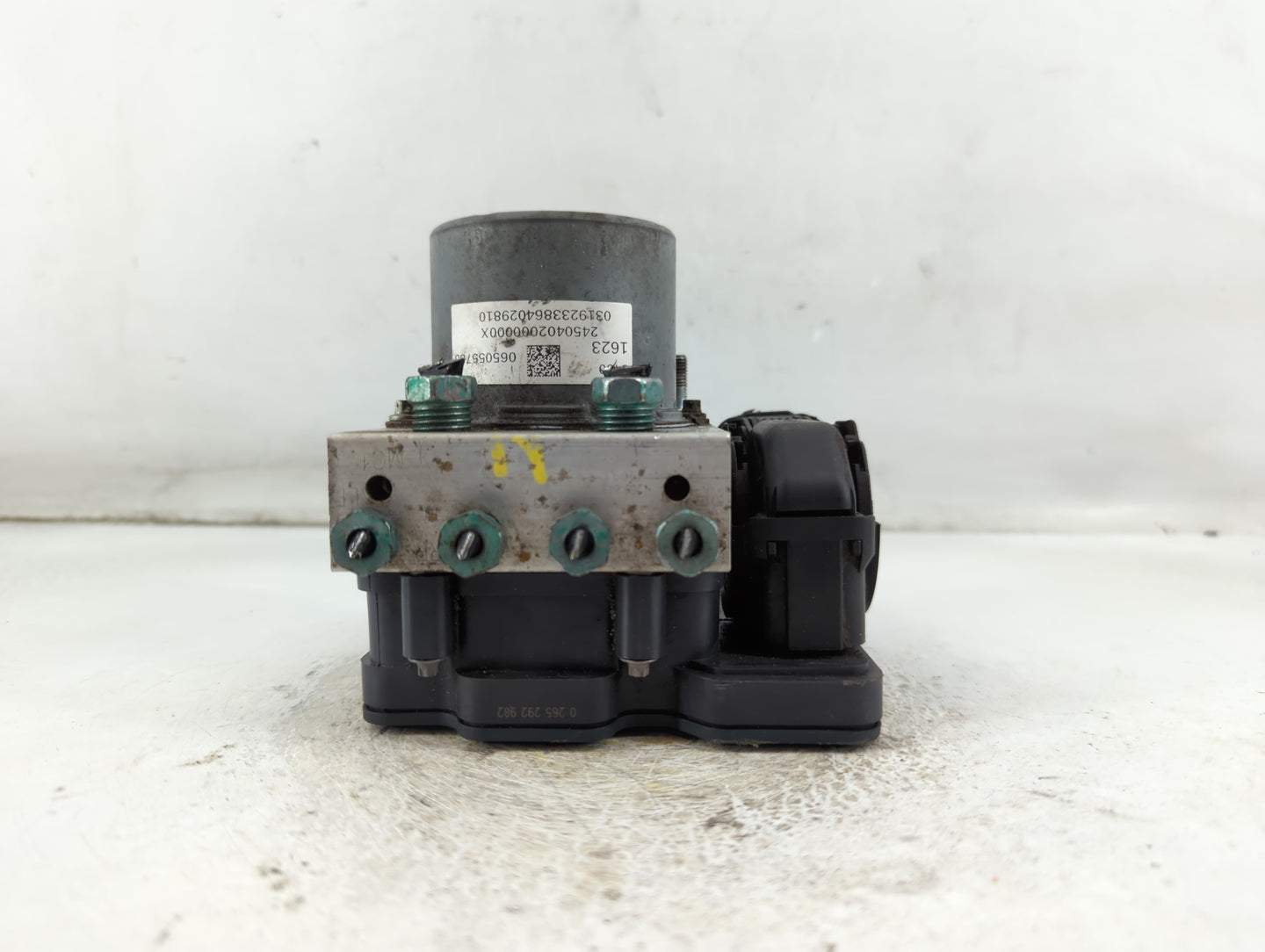 2019-2021 Chevrolet Malibu ABS Pump Control Module Replacement P/N:84501623 065055766 Fits Fits 2019 2020 2021 OEM Used Auto