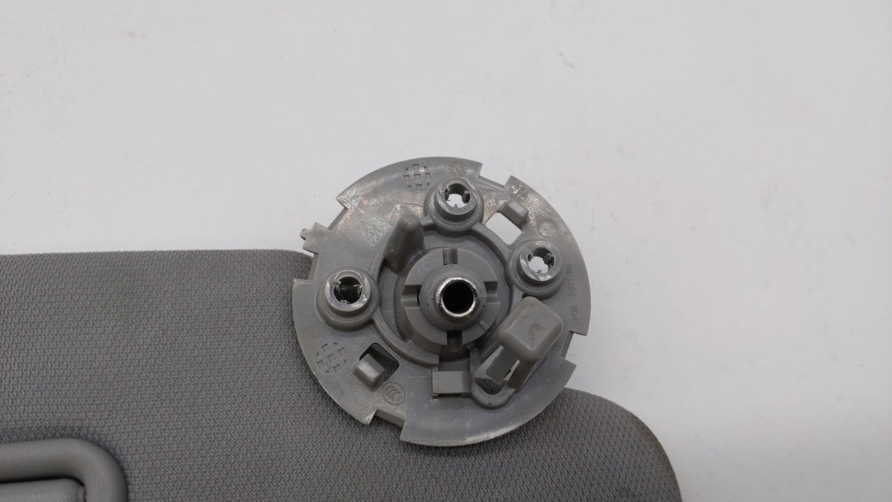 2020 Chevrolet Malibu Sun Visor Shade Replacement Passenger Right Mirror Fits Fits 2016 2017 2018 2019 OEM Used Auto Parts -