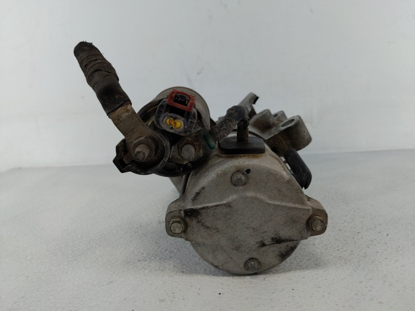 2019-2022 Chevrolet Silverado 1500 Car Starter Motor Solenoid OEM P/N:812677706 Fits Fits 2019 2020 2021 2022 OEM Used Auto 