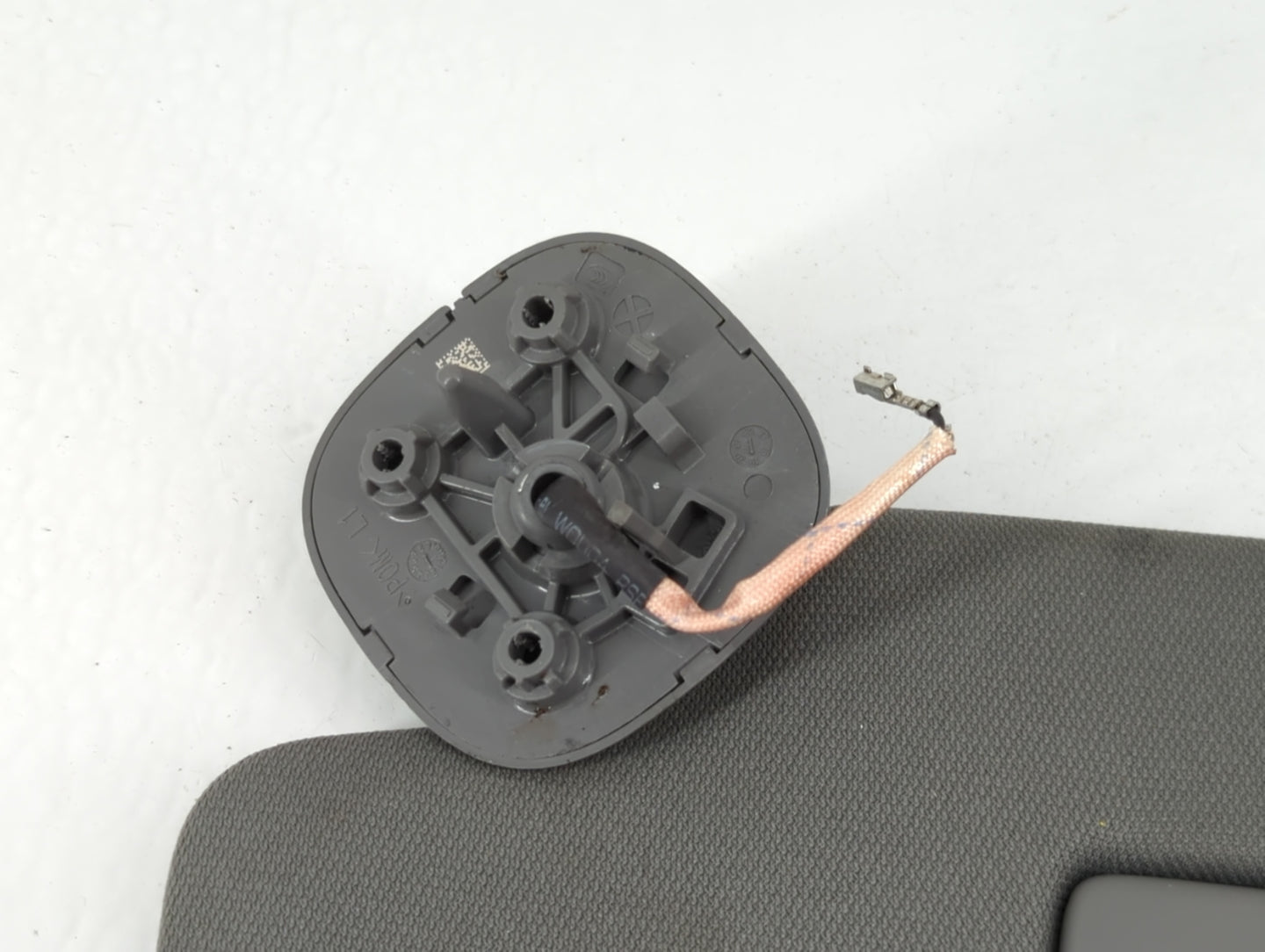 2019-2022 Chevrolet Silverado 1500 Sun Visor Shade Replacement Driver Left Mirror Fits Fits 2019 2020 2021 2022 OEM Used Aut