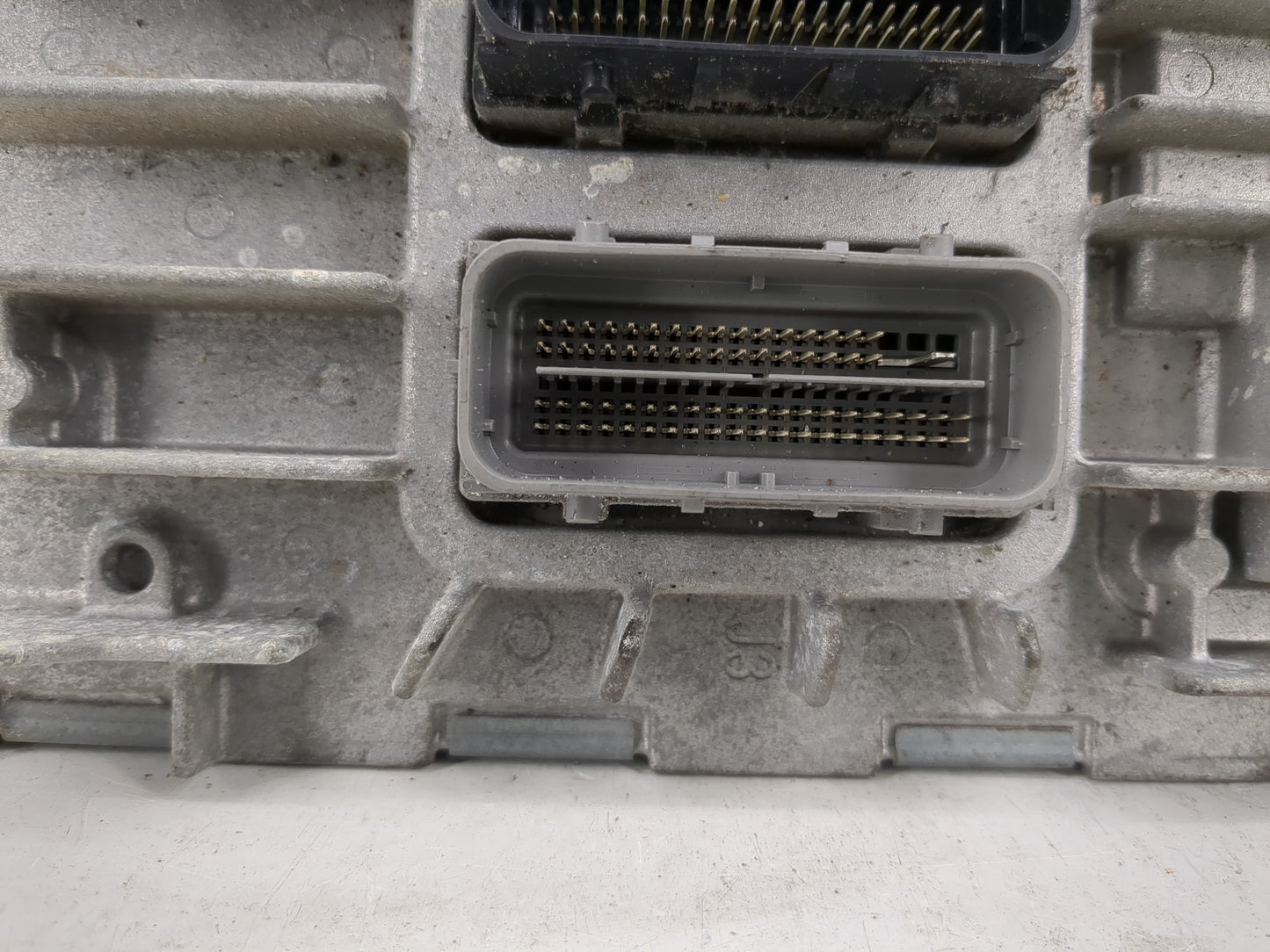 2019-2021 Chevrolet Silverado 1500 PCM Engine Control Computer ECU ECM PCU OEM P/N:12710188 Fits Fits 2019 2020 2021 OEM Use