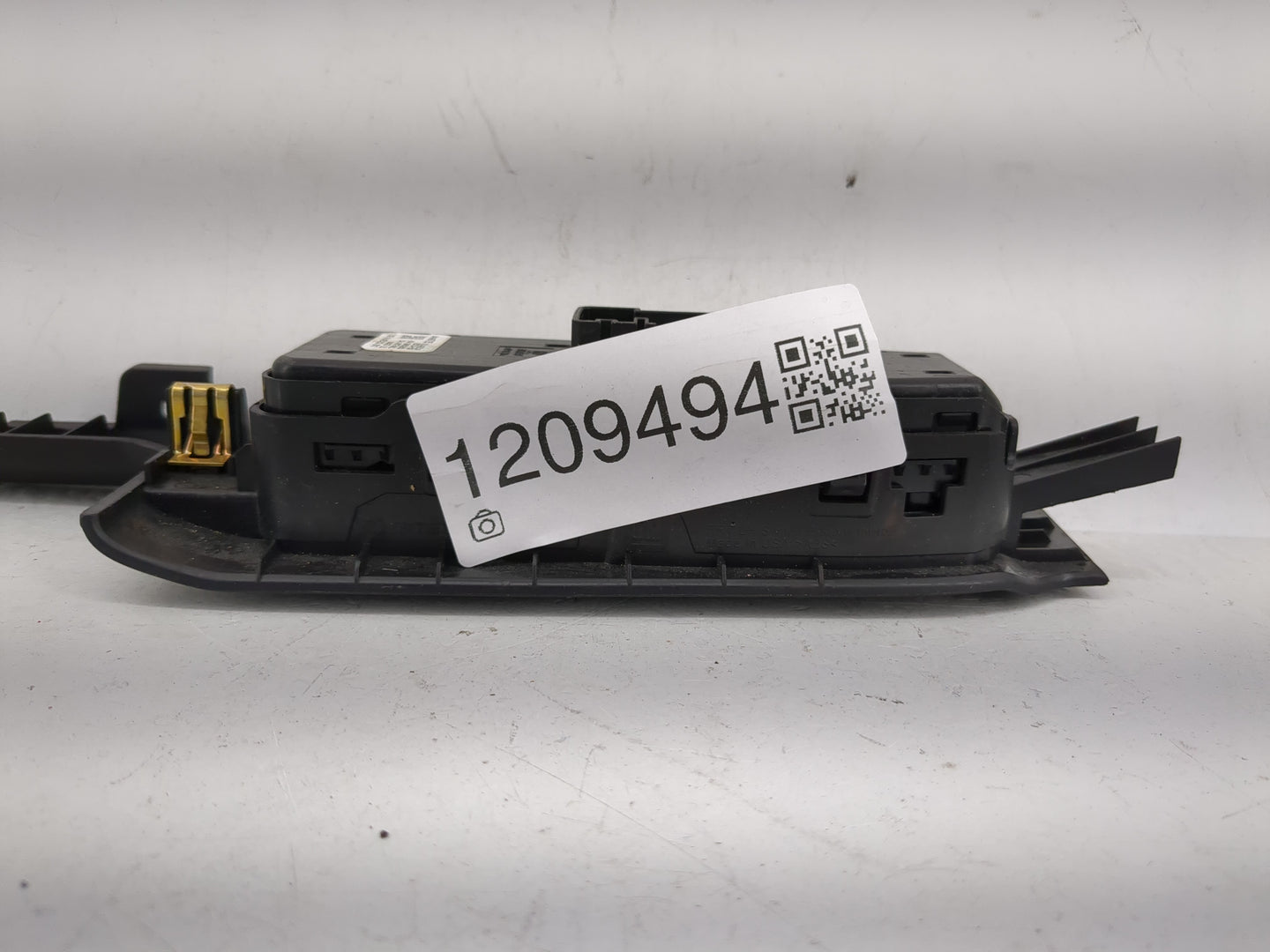 2019-2022 Chevrolet Silverado 1500 Master Power Window Switch Replacement Driver Side Left P/N:84699725 Fits OEM Used Auto P