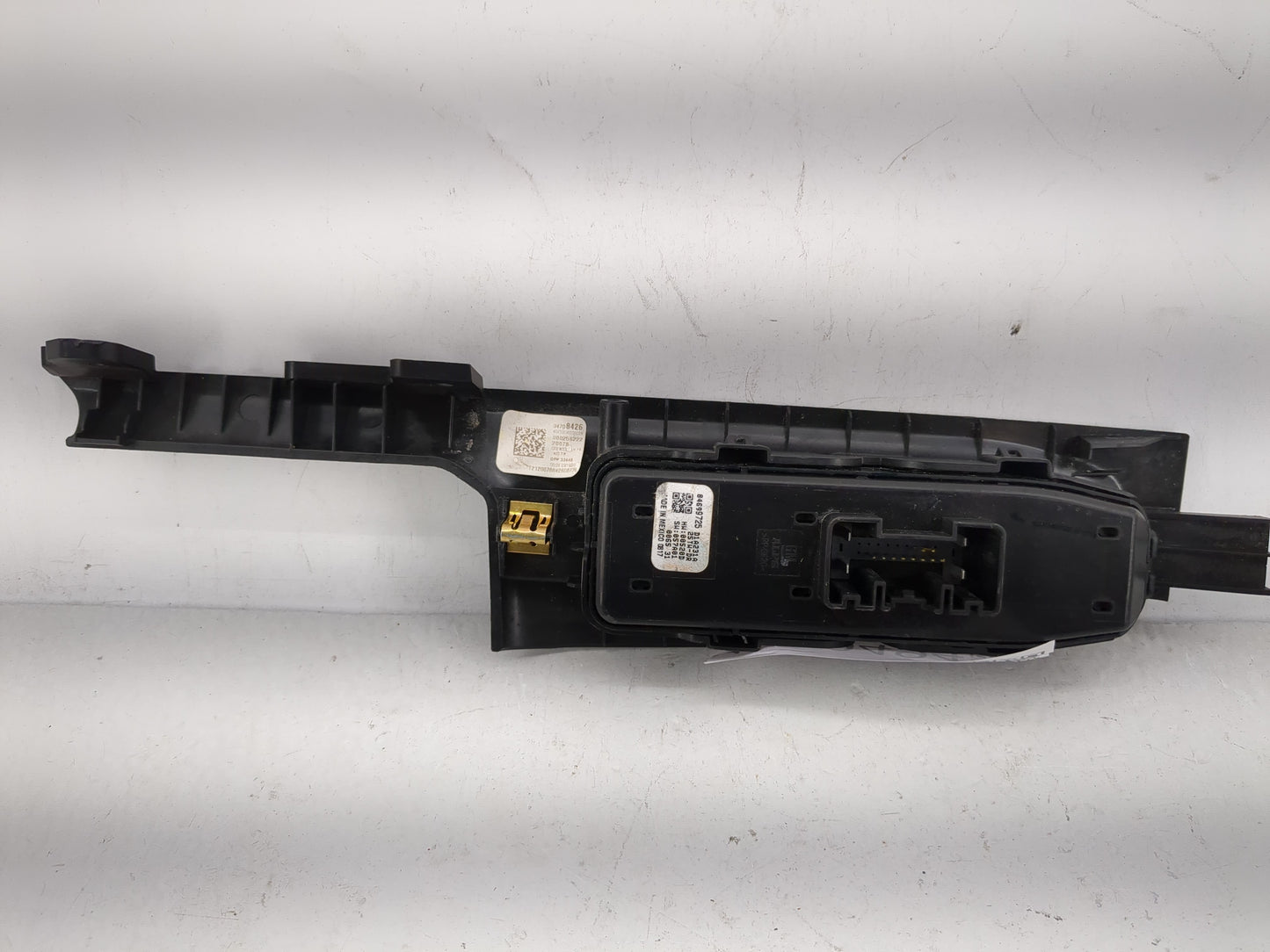 2019-2022 Chevrolet Silverado 1500 Master Power Window Switch Replacement Driver Side Left P/N:84699725 Fits OEM Used Auto P