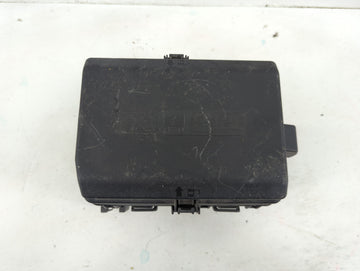 2019-2021 Chevrolet Silverado 1500 Fusebox Fuse Box Panel Relay Module Fits Fits 2019 2020 2021 OEM Used Auto Parts - Oemuse
