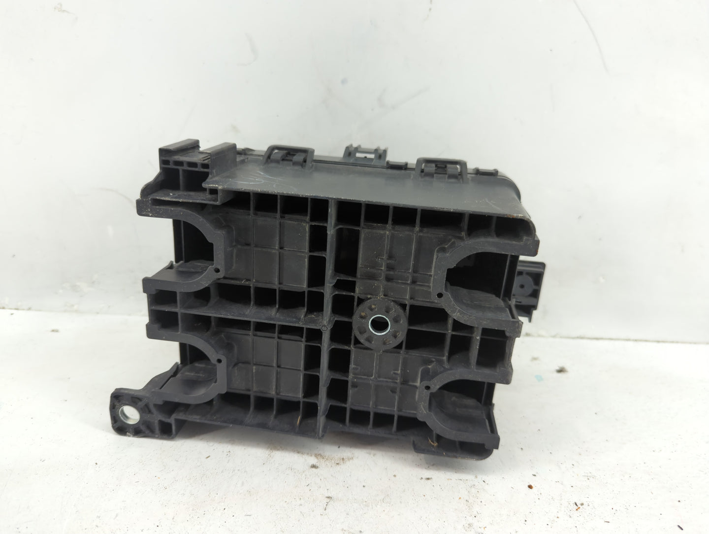 2019-2021 Chevrolet Silverado 1500 Fusebox Fuse Box Panel Relay Module Fits Fits 2019 2020 2021 OEM Used Auto Parts - Oemuse