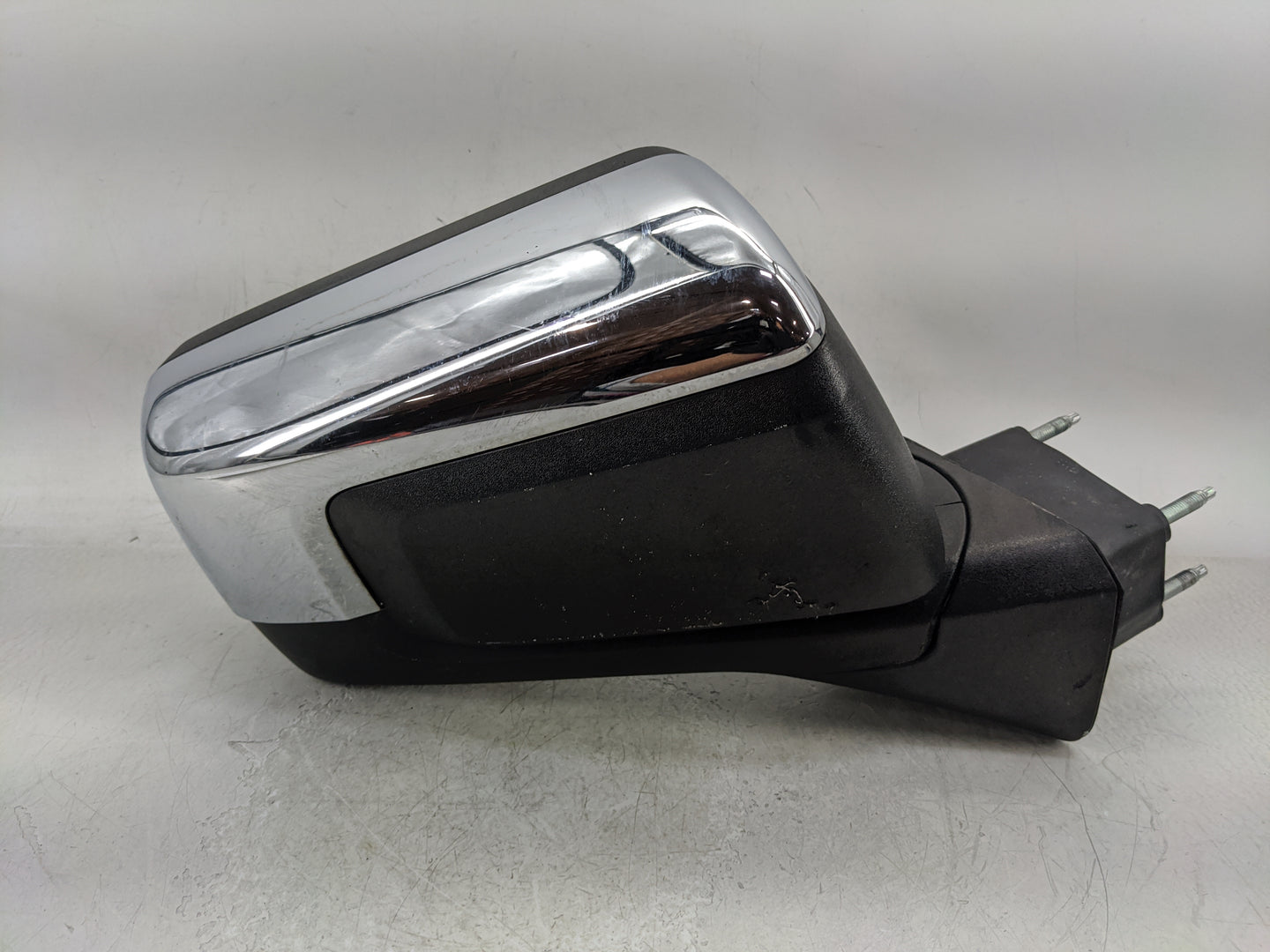 2019-2022 Chevrolet Silverado 1500 Passenger Side View Mirror - Right Door Mirror OEM Used - Oemusedautoparts1.com